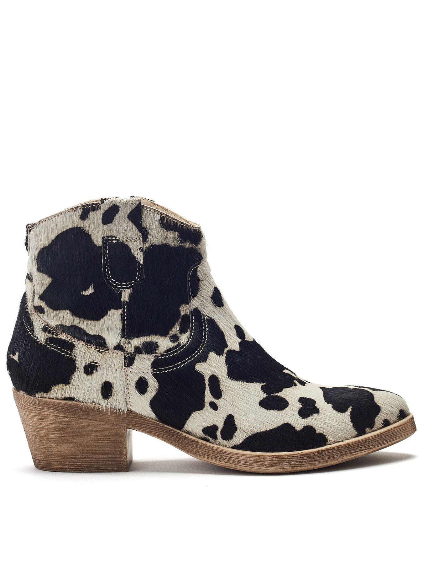 Moda In Pelle Ovaline Ankle Western Boot - Cow Print