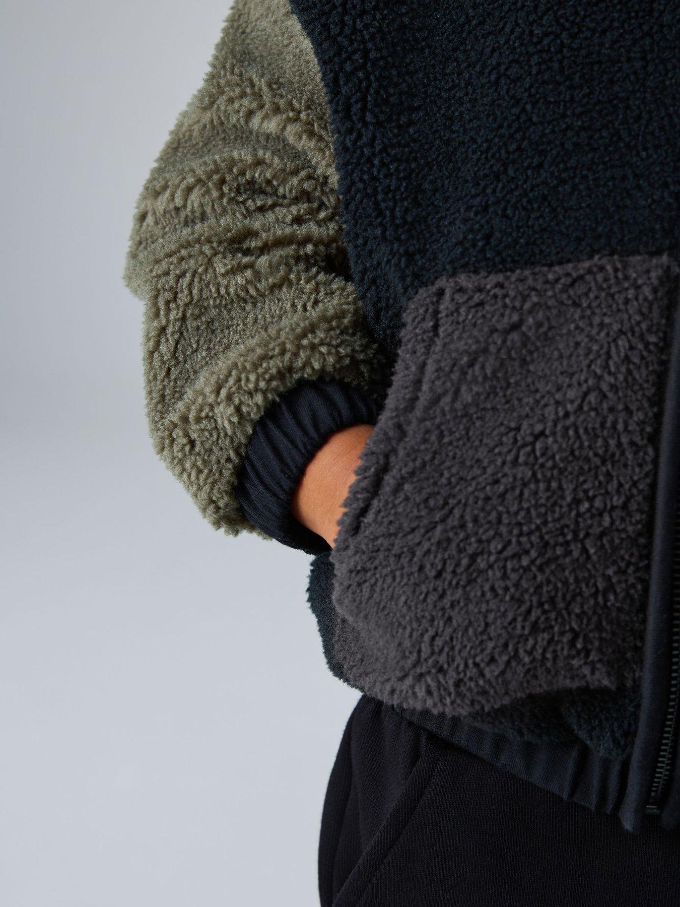Image 5 of 7 of smALLSAINTS Younger Boys Colourblock Fleece - Black