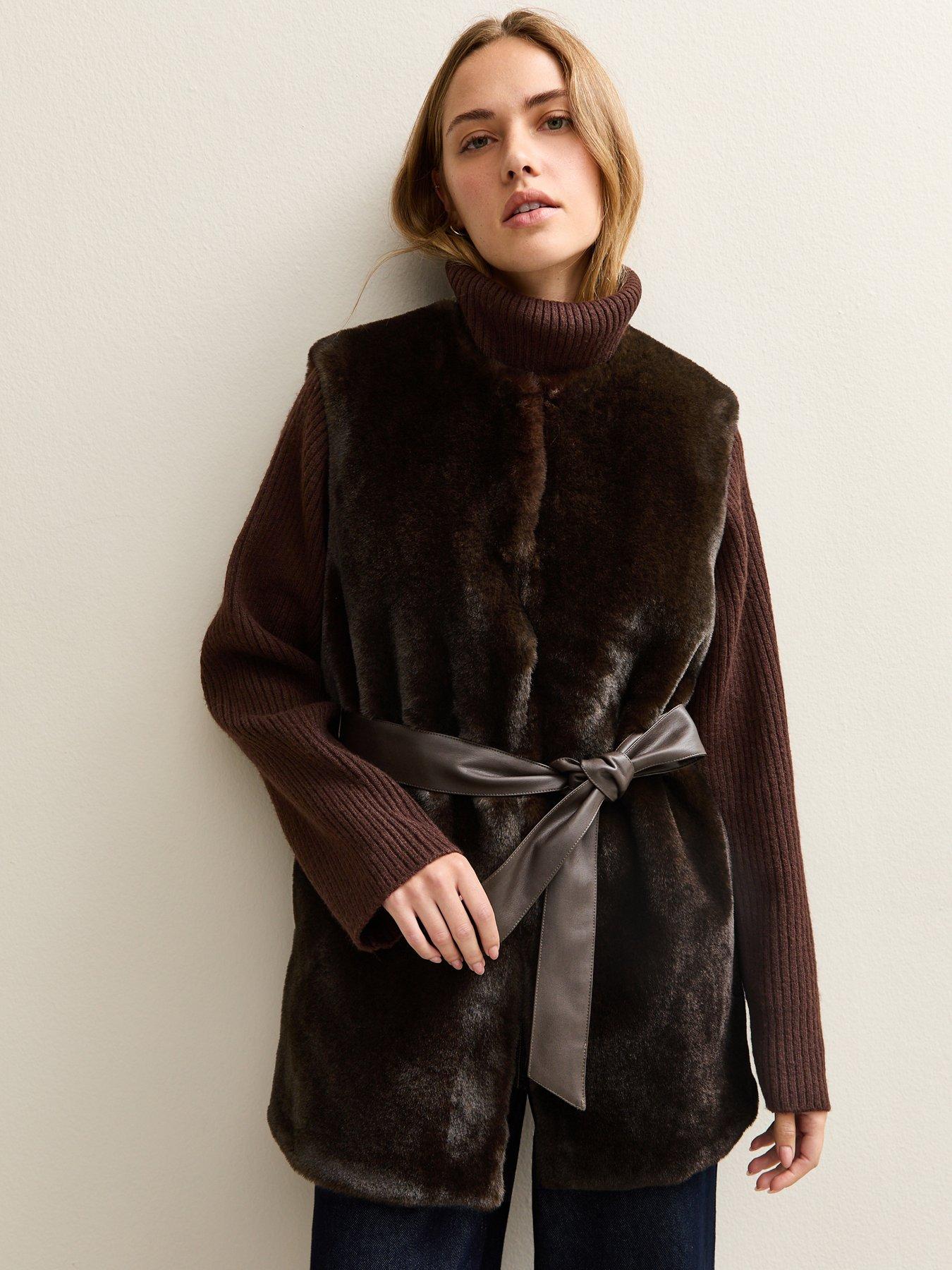 New Look Faux Fur Belted Gilet - Dark Brown