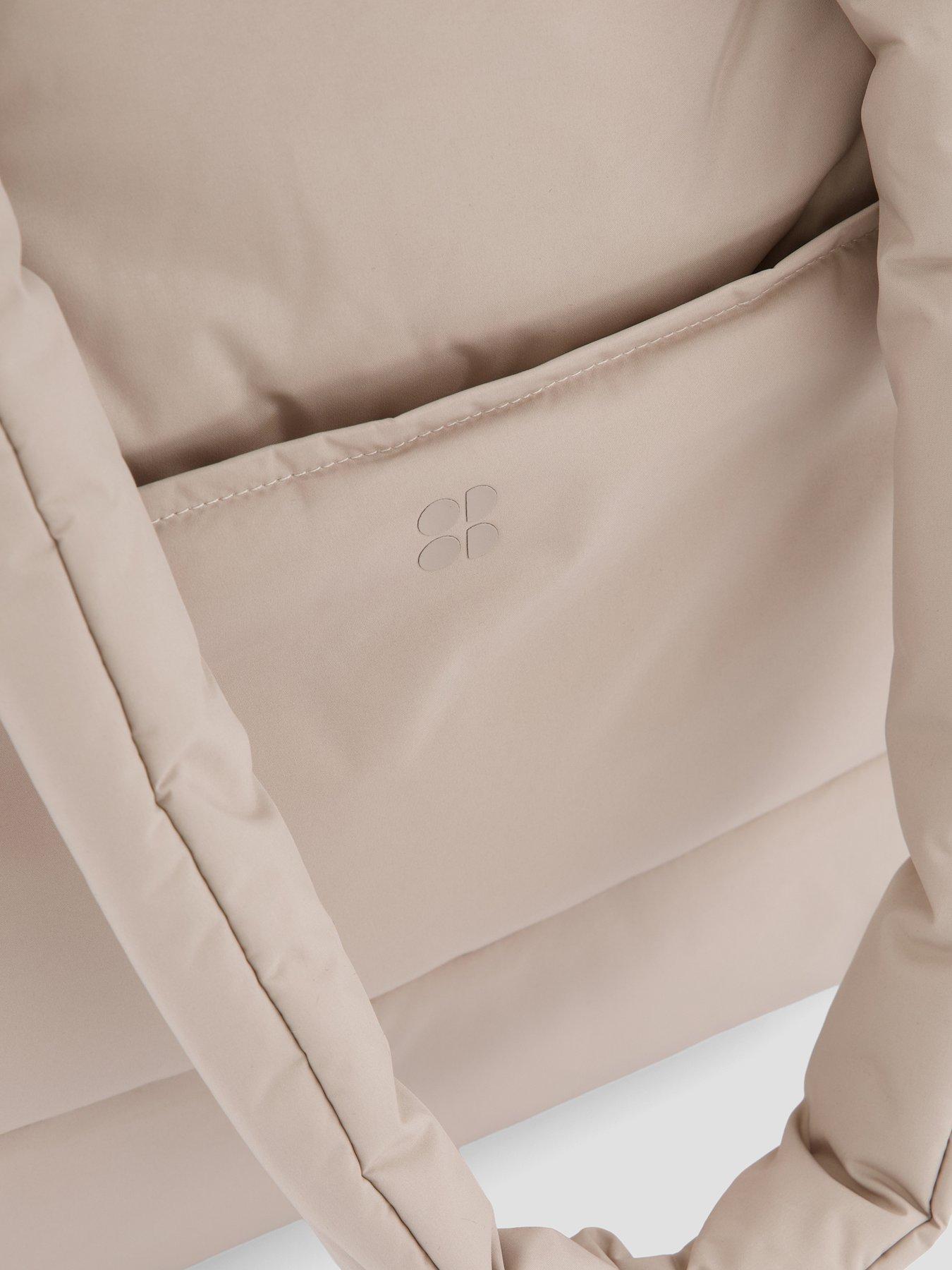 Image 3 of 4 of Sweaty Betty Nimbus Mini Cloud Bag - Dusk Beige