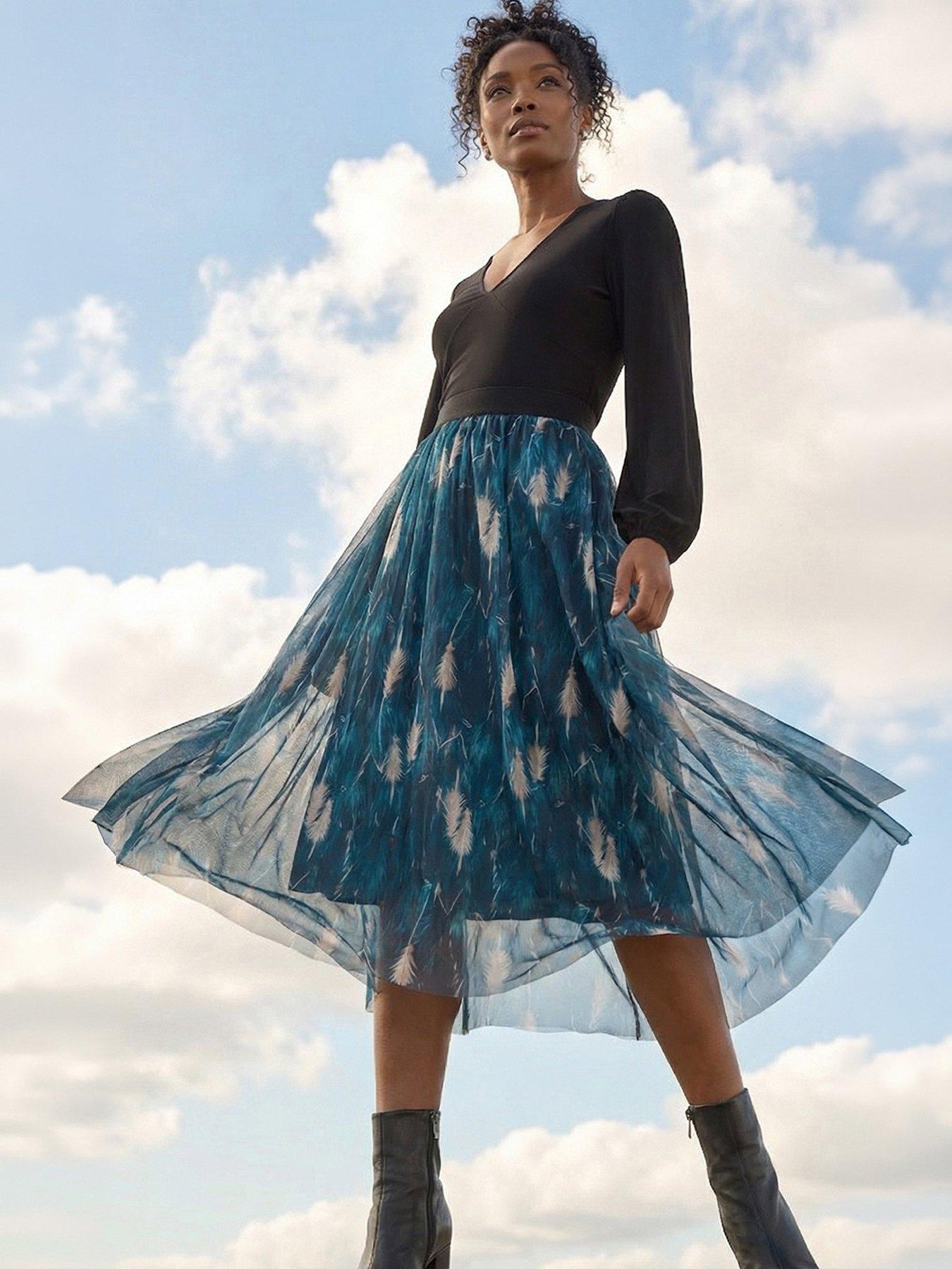 Roman Abstract Print Mesh Overlay Skirt - Blue