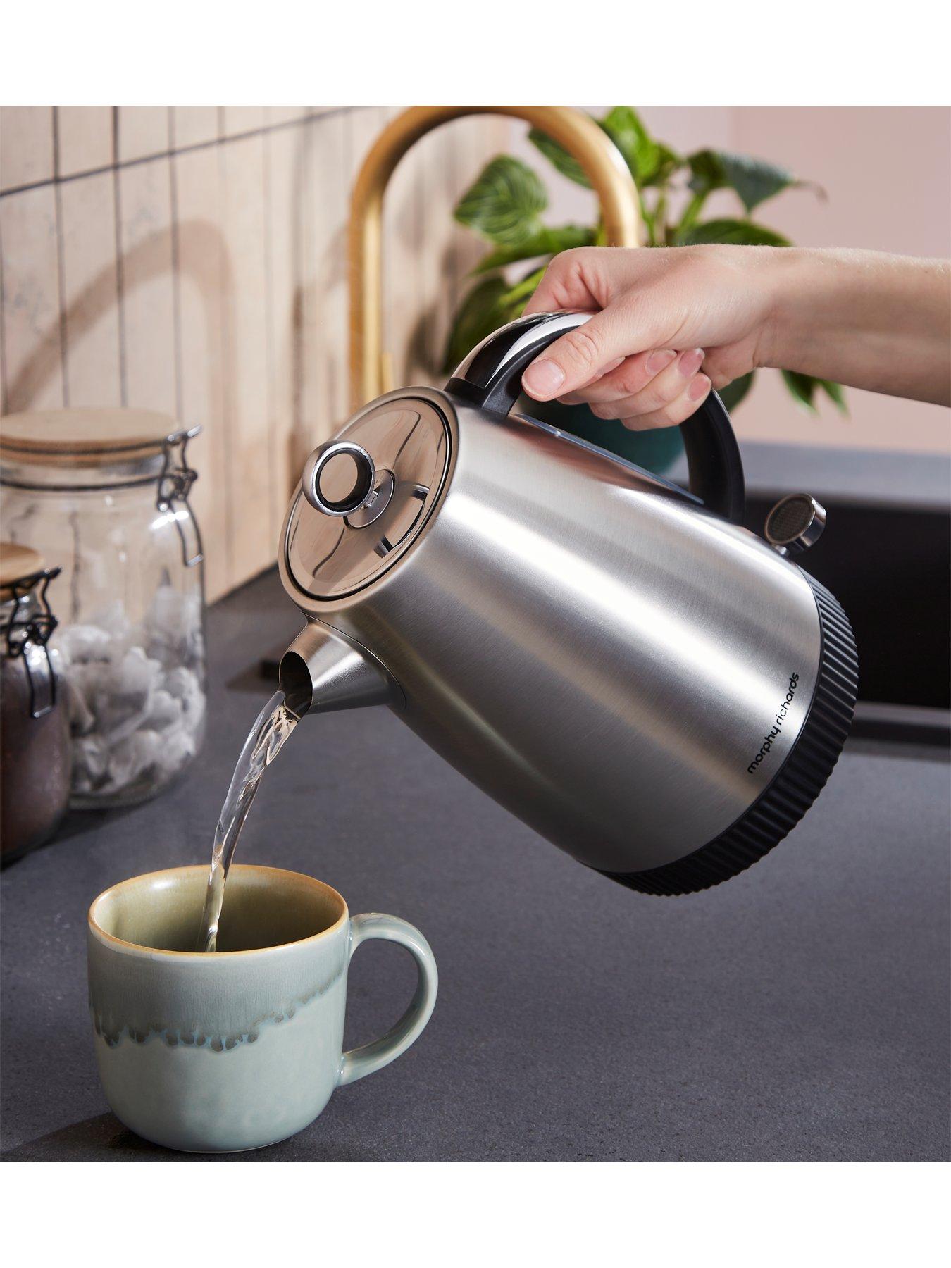 Image 3 of 7 of Morphy Richards Mexborough Kettle &amp; Toaster Bundle - SIlver/Black