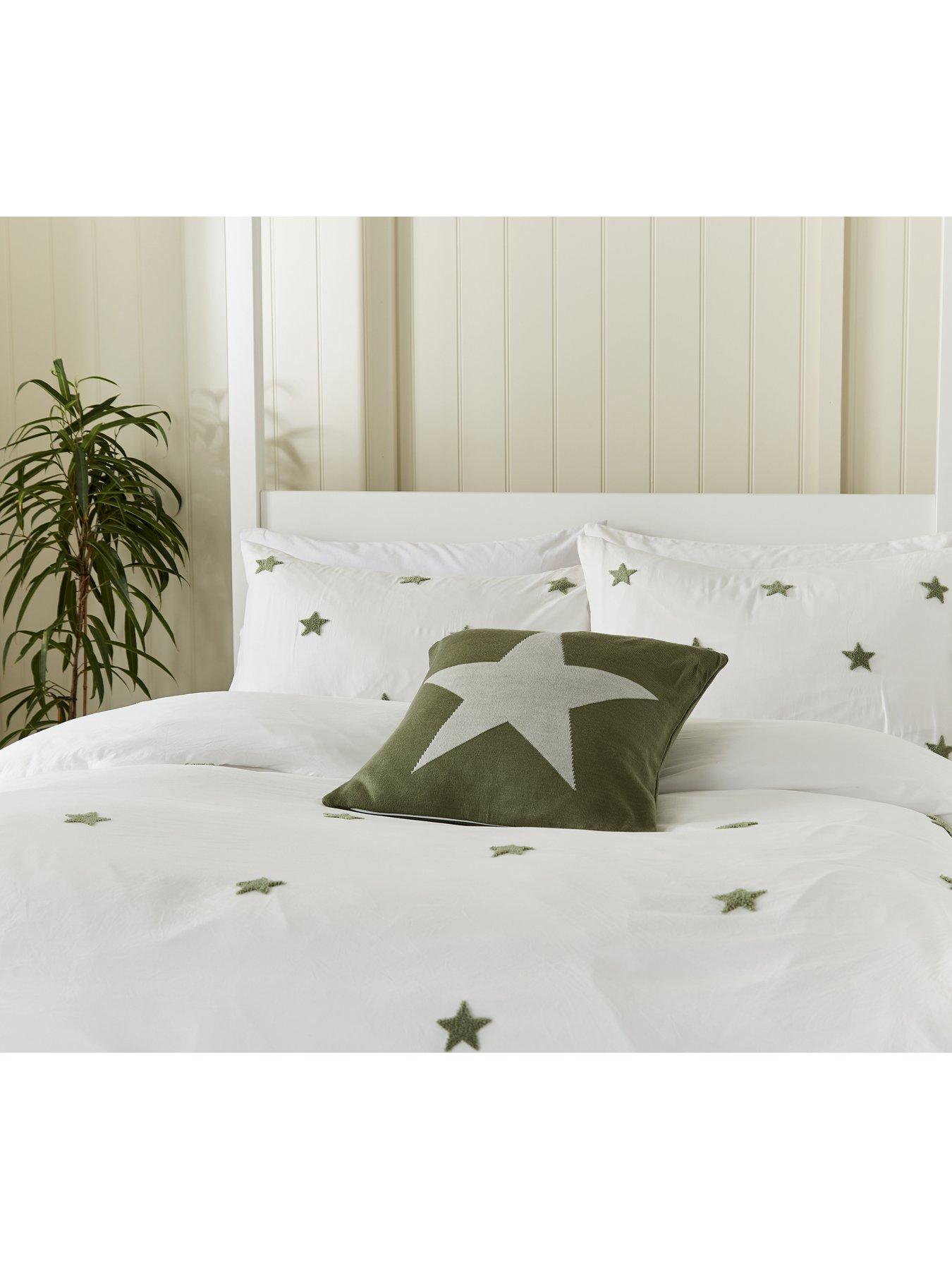 Image 3 of 6 of Helena Springfield Star Cushion Cushion 45X45 Cm