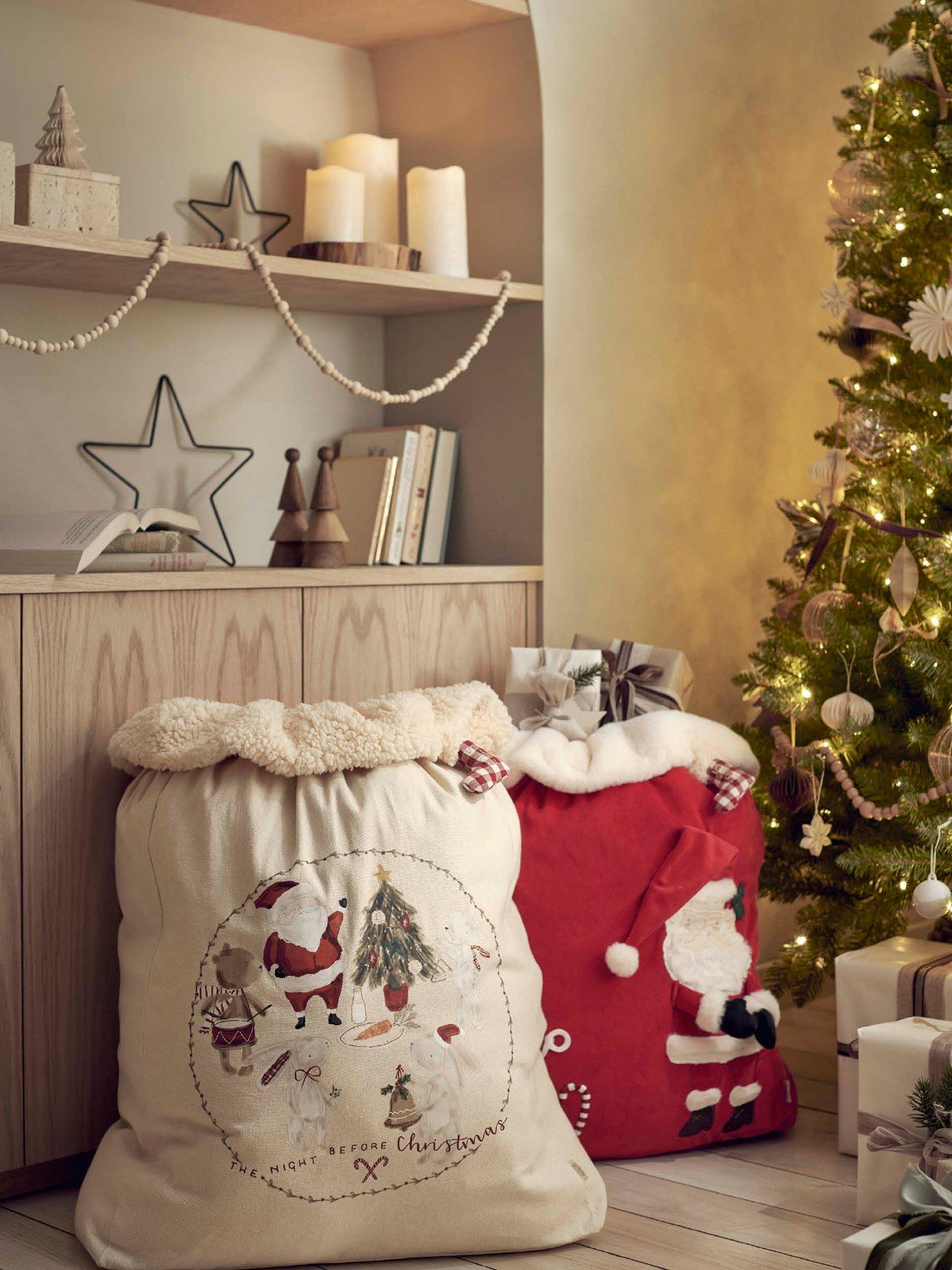 Image 4 of 4 of Mamas & Papas Large Sack - Santa 2025