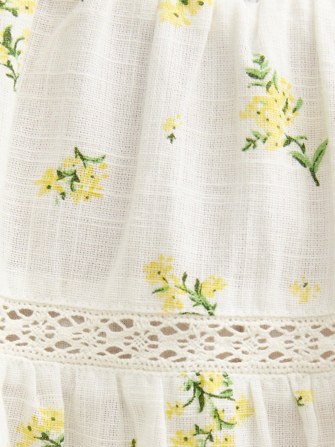 Image 5 of 5 of New Look 915 Girls Floral Print Textured Dress - White