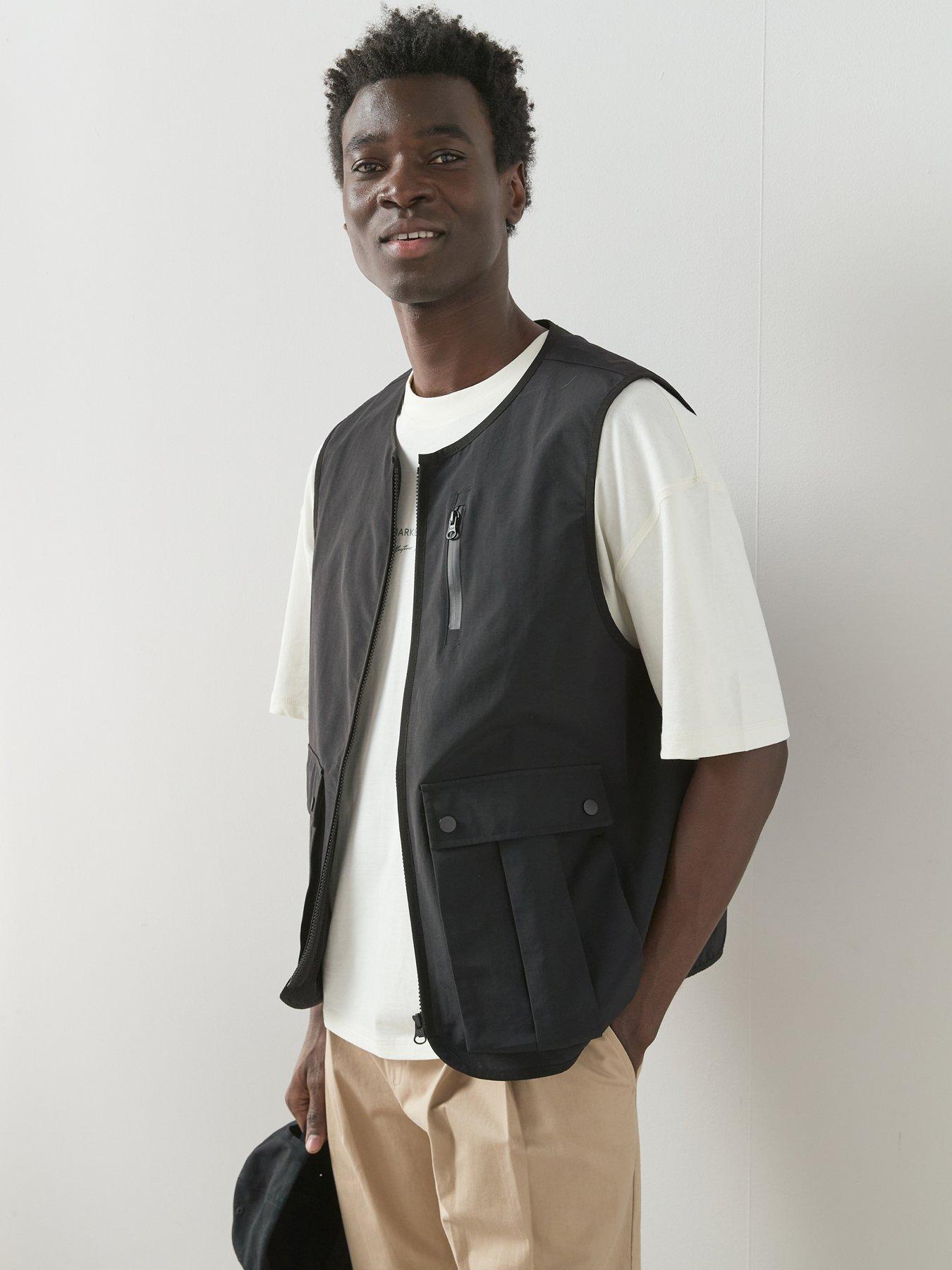 The Very Collection Tech Double Pocket Zip Up Gilet - Black