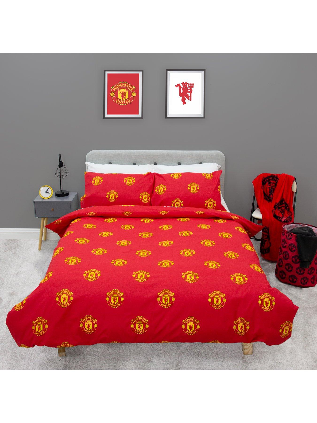 Image 3 of 6 of Manchester United Man United Patch Rotary Duvet