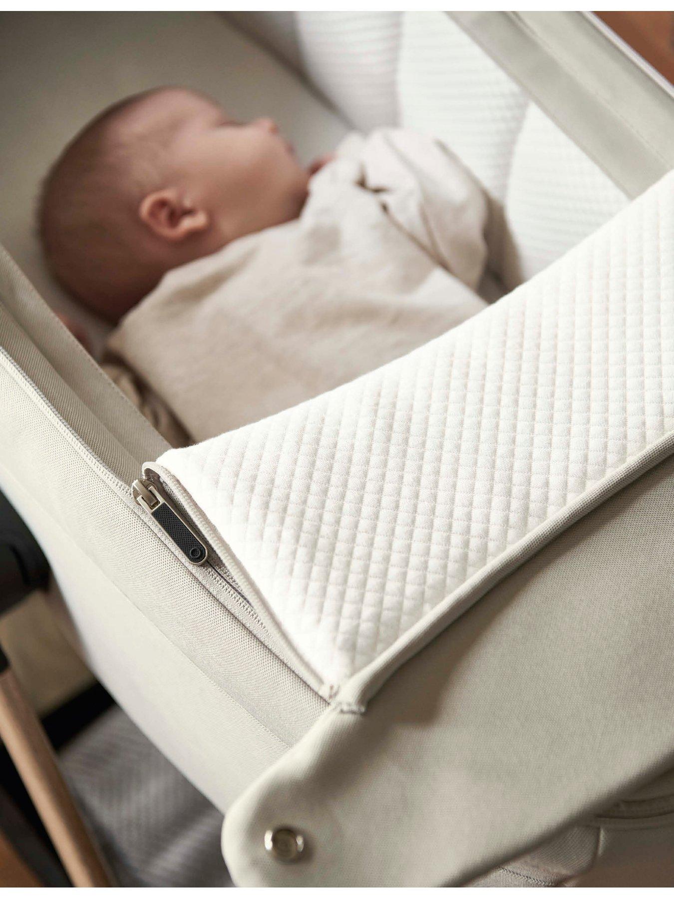 Image 4 of 7 of Mamas & Papas Complete Kit - Ocarro&sup2; Shell Cloud T (Inc Pushchair, Carrycot, Adaptors, Soft Toy, Blanket, Cupholder, Bag, Footmuff, Cloud T &amp; Isofix Base)