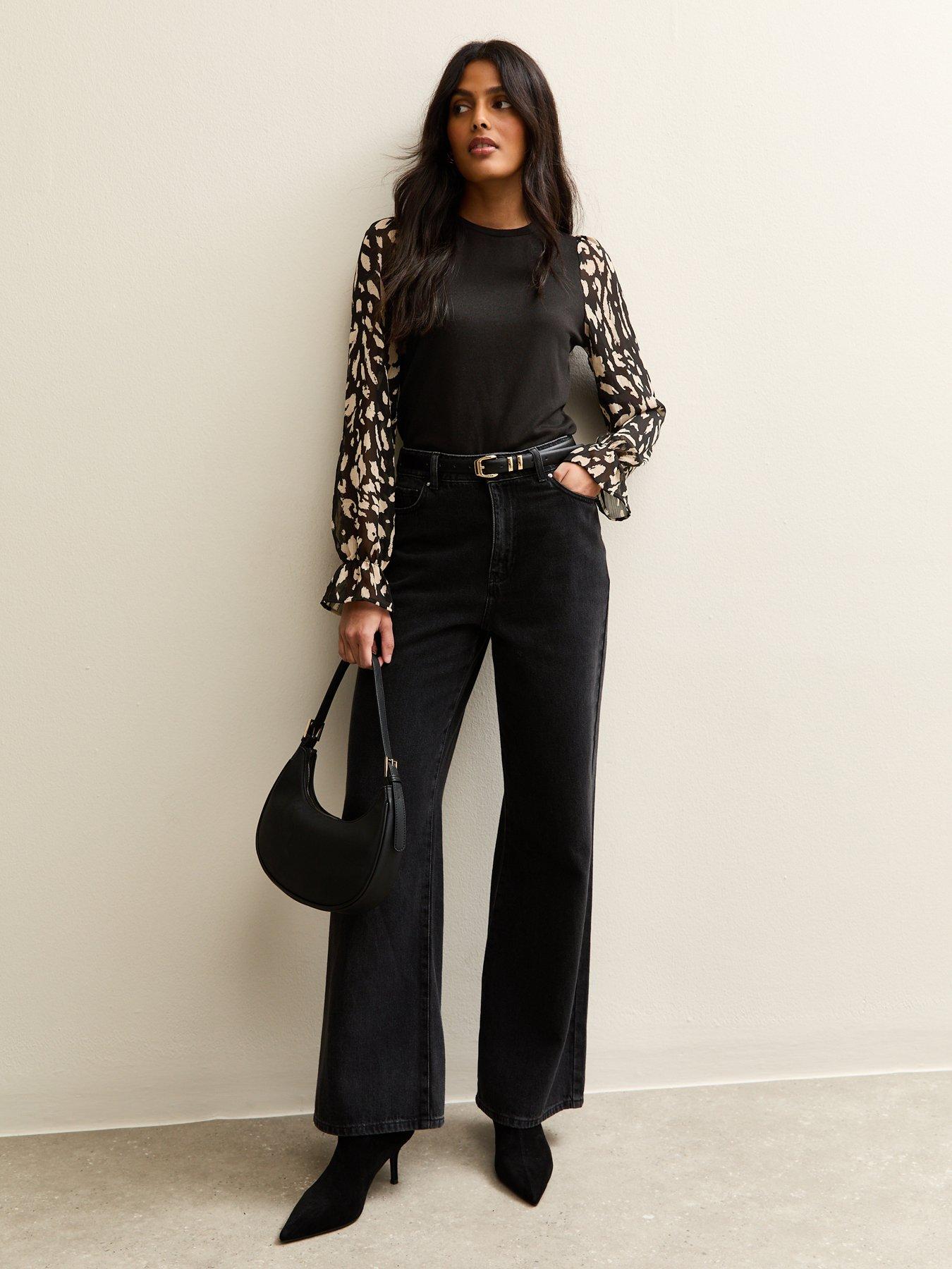 Contrast Sleeve Top in White with Black Lines