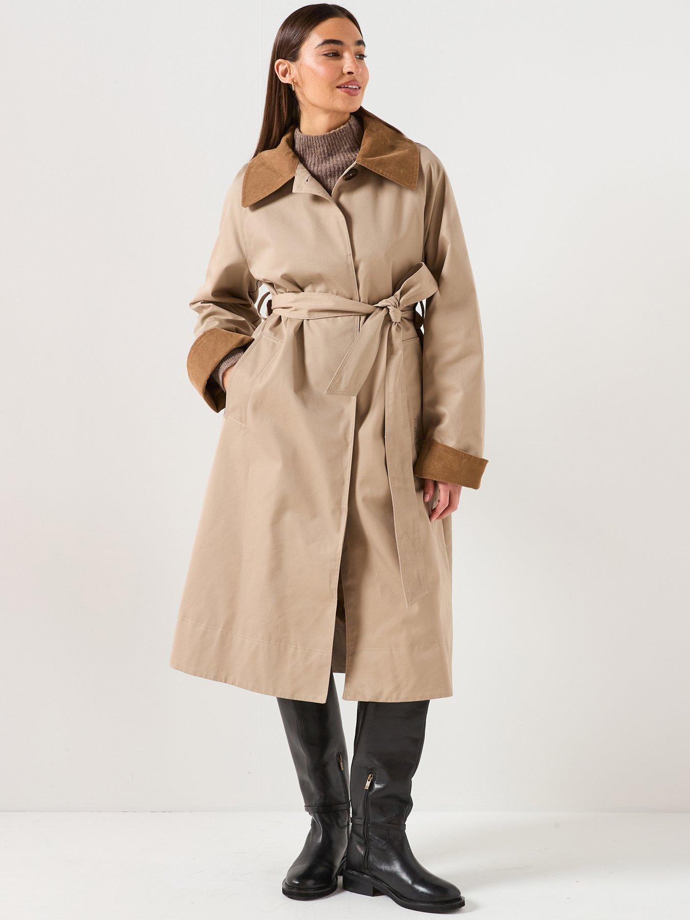 Barbour Reagan Showerproof Jacket - Beige | Very