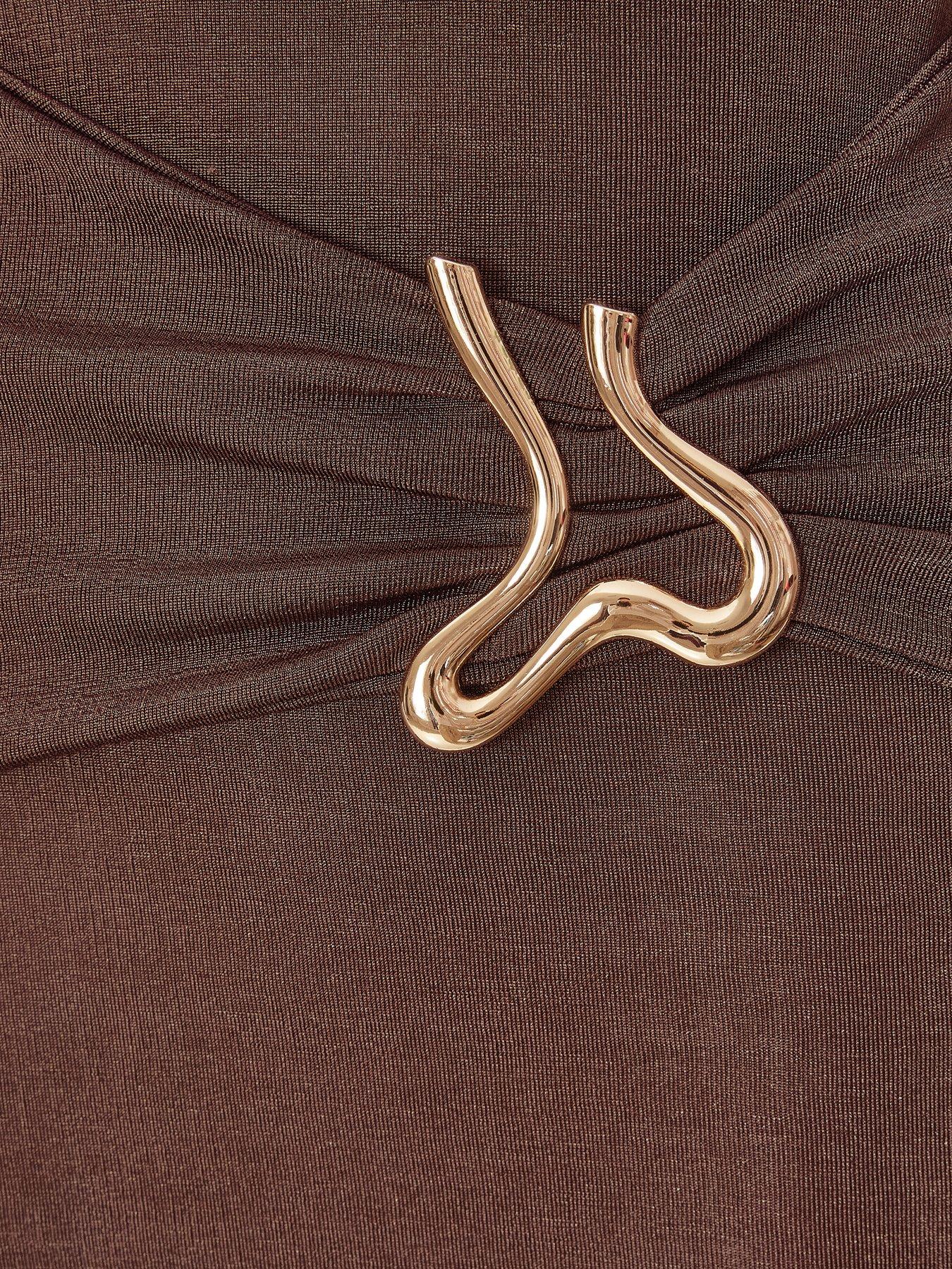 Image 6 of 6 of Quiz Brown Drop Sleeve Buckle Midaxi Dress