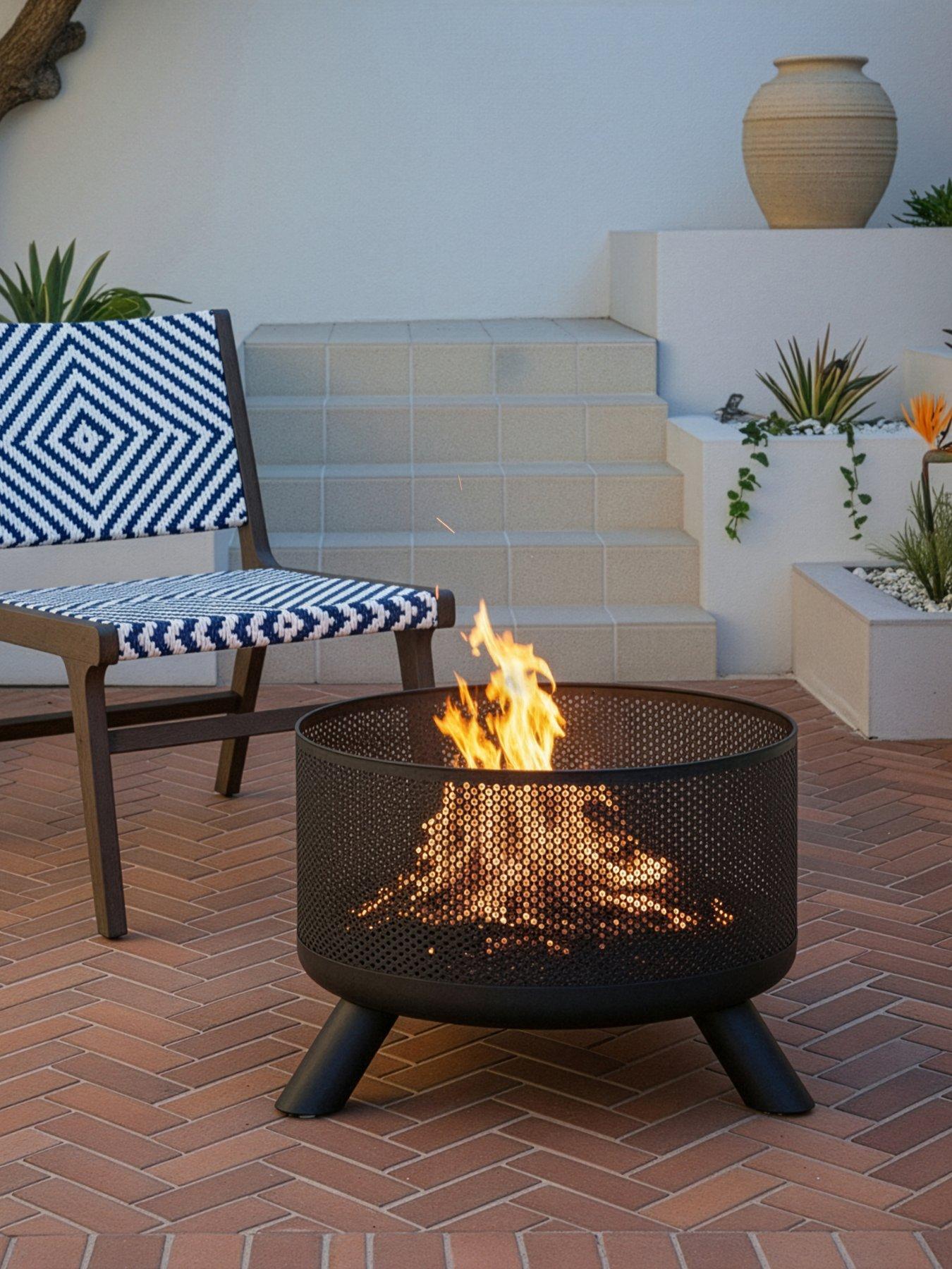 The Very Collection Firebowl With Mesh Screen - 50cm Diameter