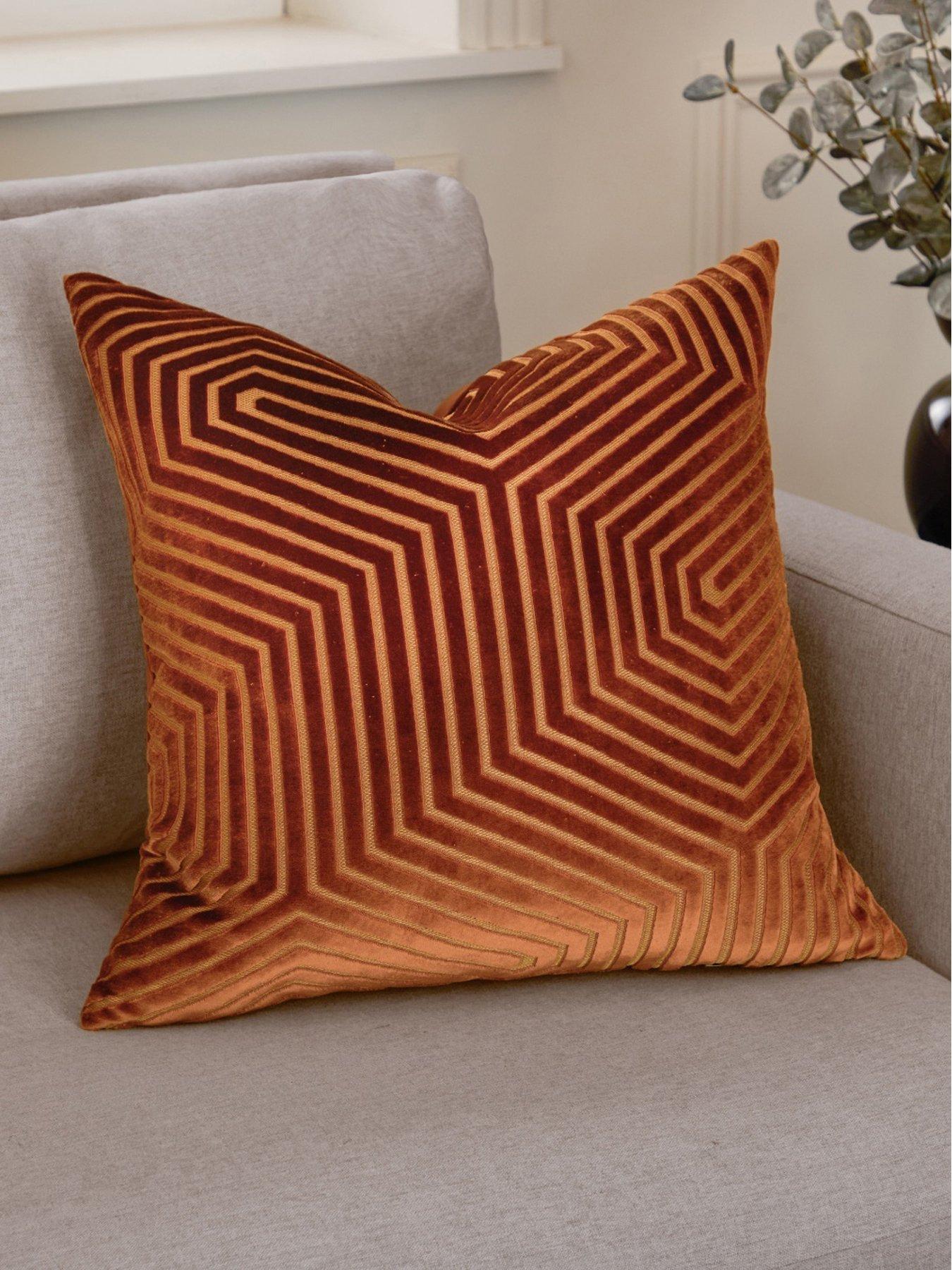 Paoletti Evoke Polyester Cushion