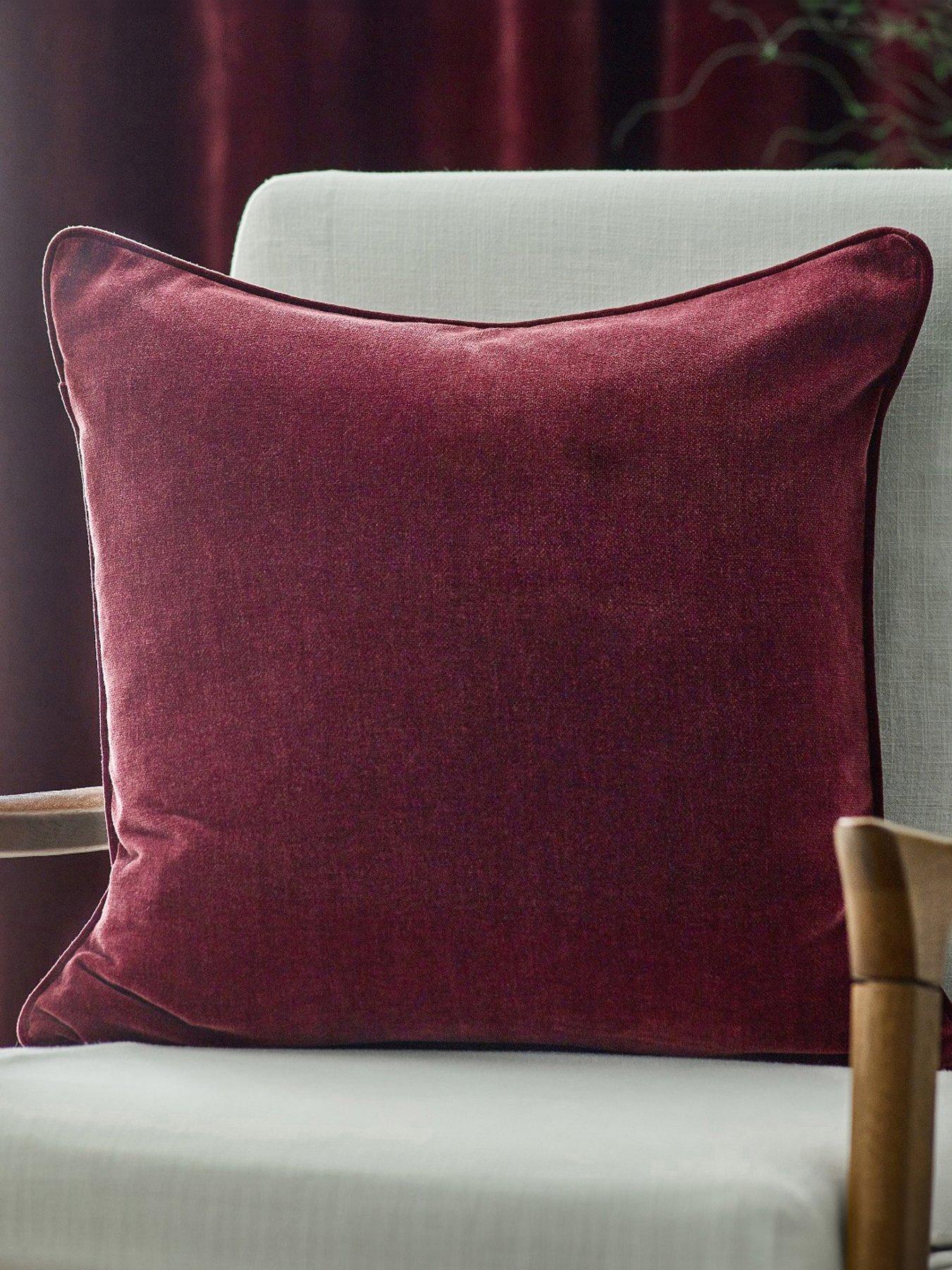 Yard Heavy Chenille 50x50 Polyester Cushion