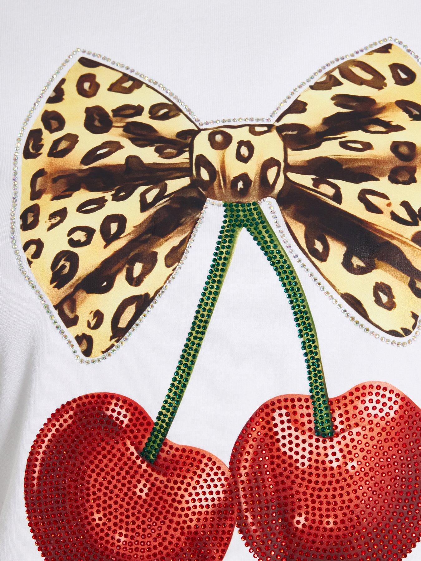 Image 6 of 6 of Quiz White Cherry Print Crop Top