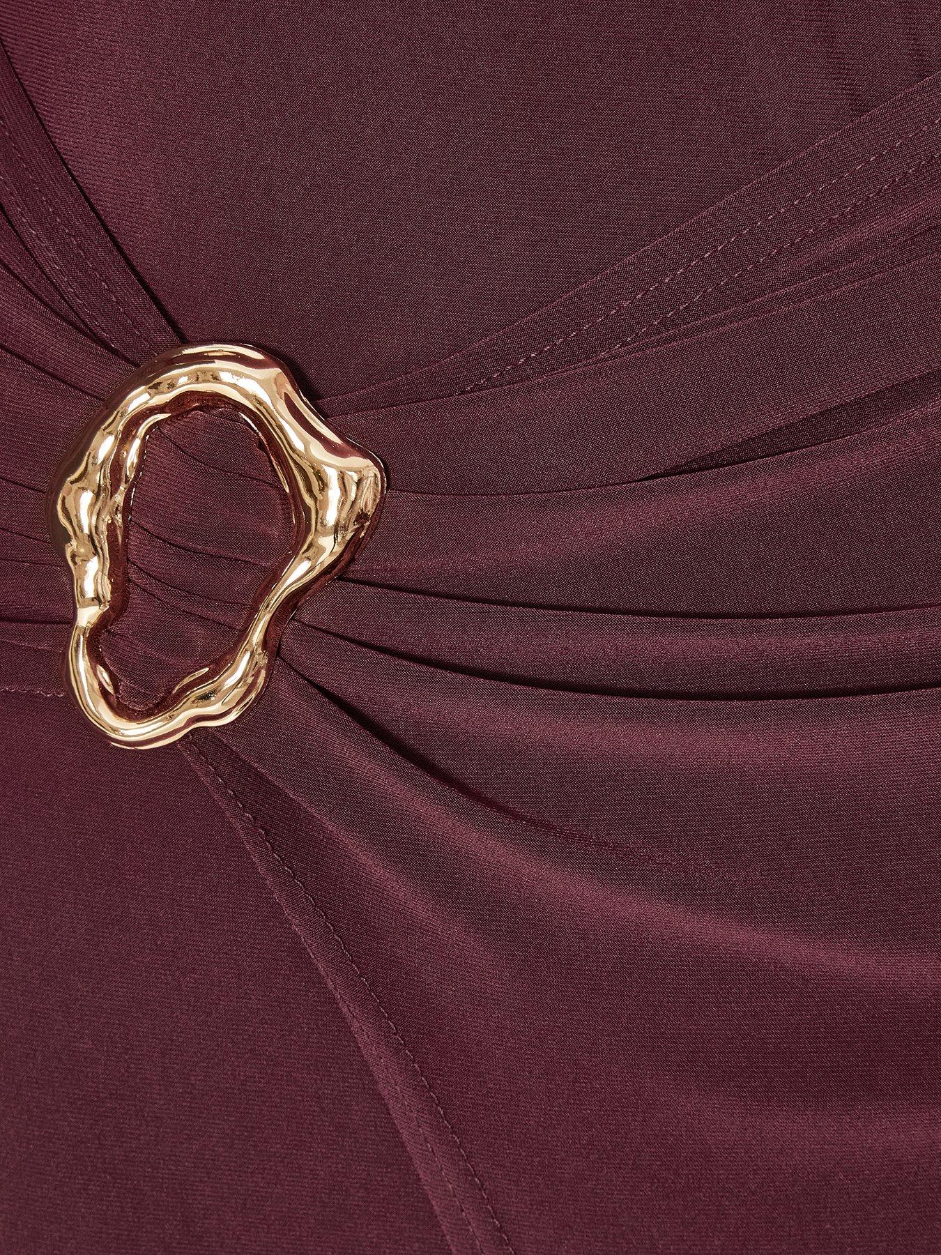 Image 6 of 6 of Quiz Plum Buckle Midaxi Dress