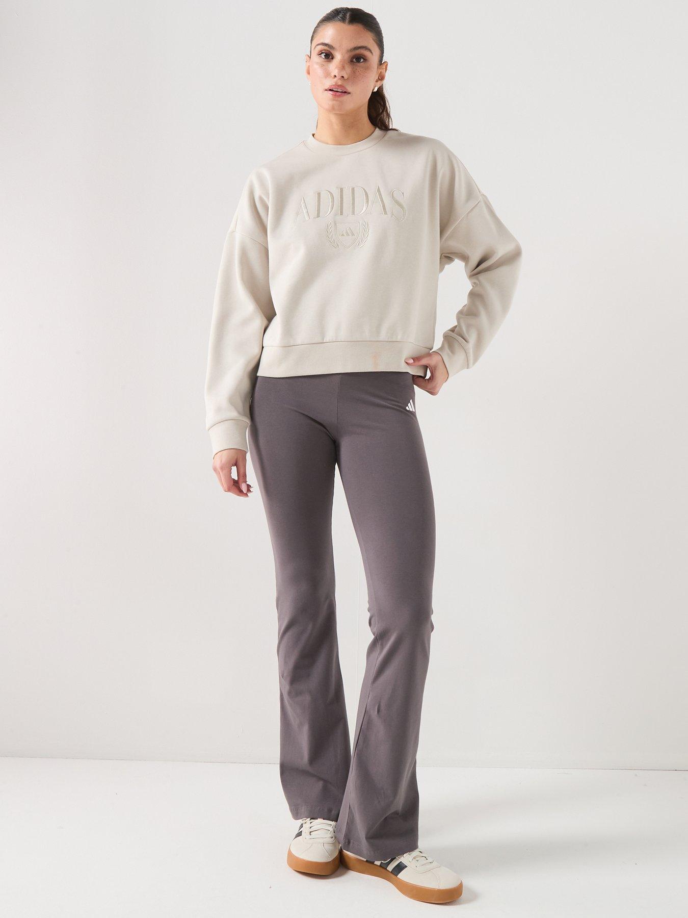 Image 3 of 5 of adidas Sportswear Womens Cozy Holiday Graphic Sweatshirt - Grey