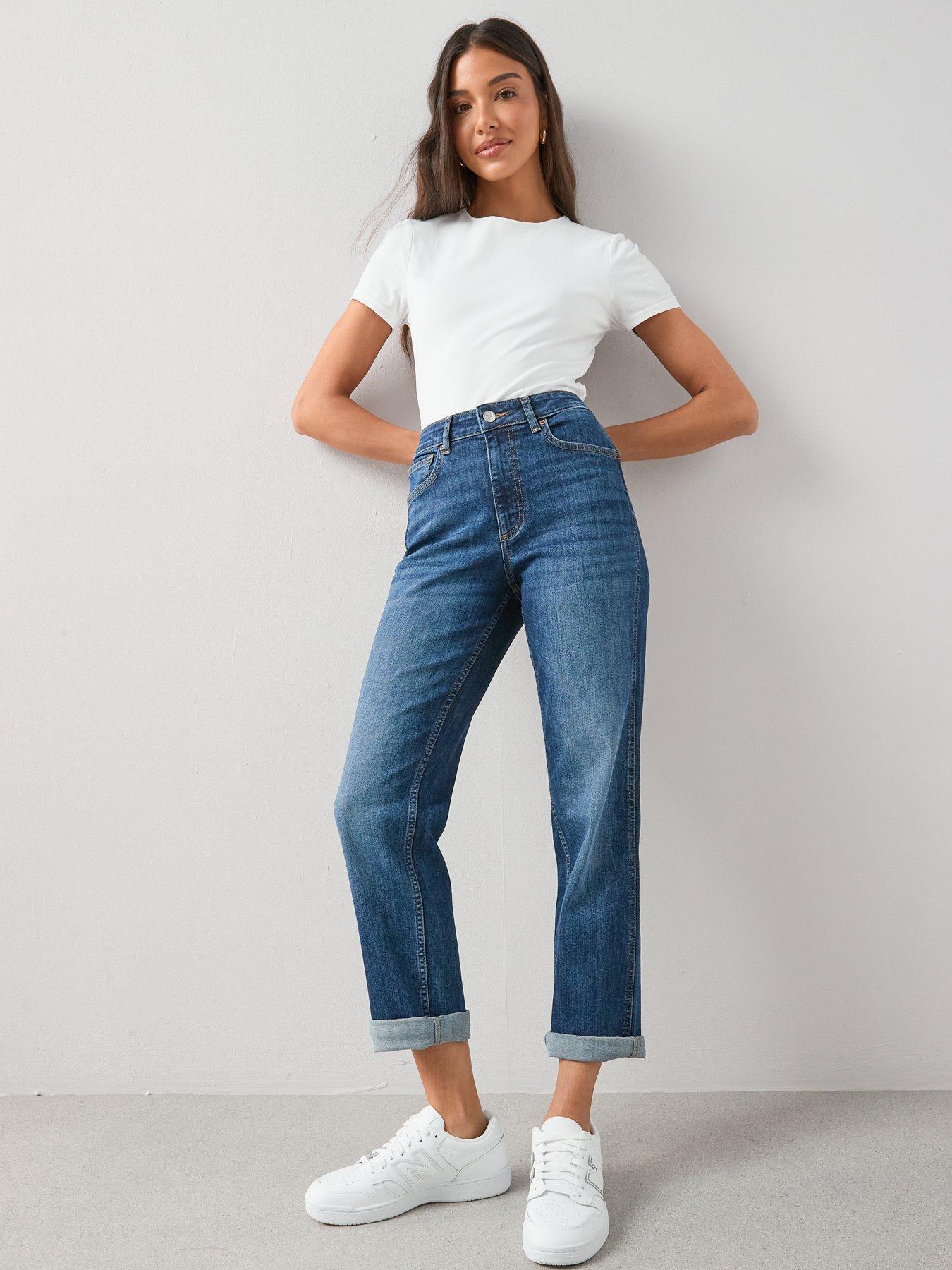 Image 4 of 6 of The Very Collection Boyfriend Jeans With Stretch - Dark Wash