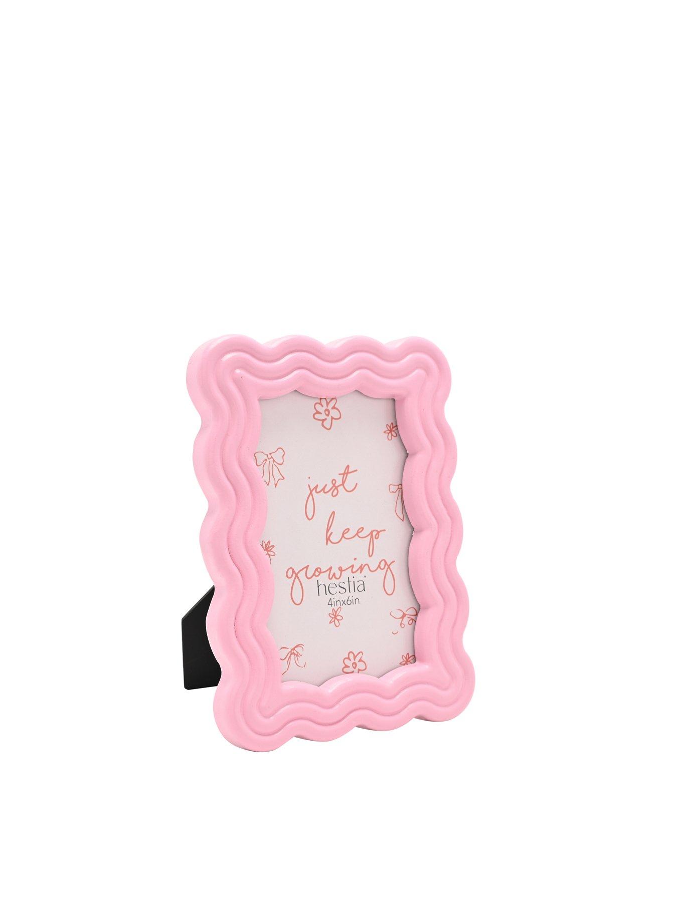 Hestia Wiggly Frame 4" X 6" - Pink