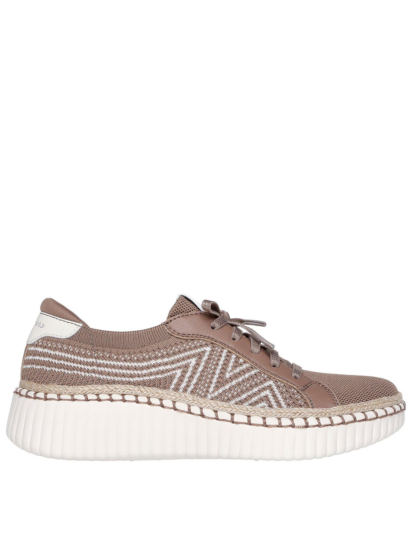 Skechers Wilshire Blvd Bellevue Slip-on Trainer - Mocha