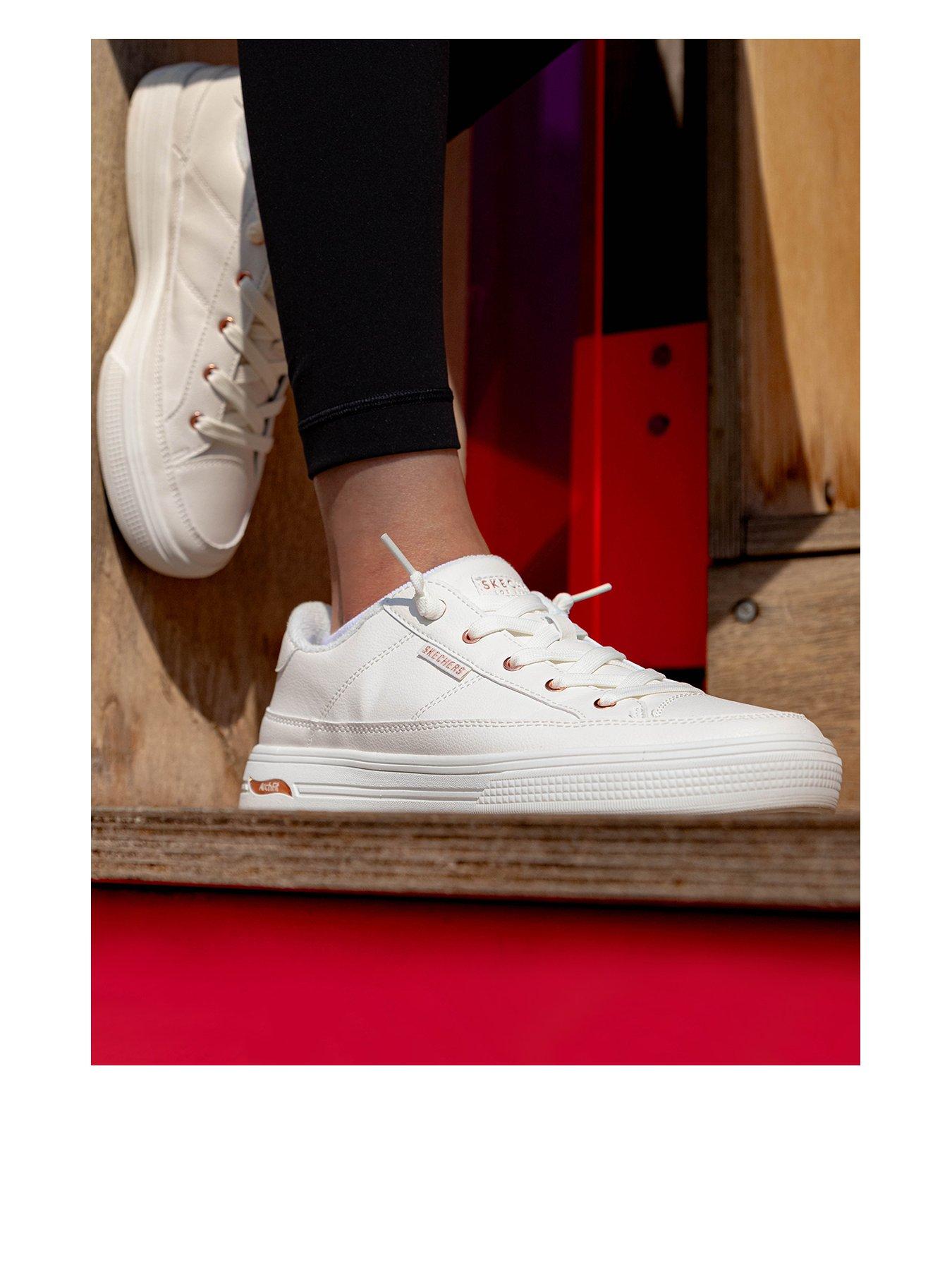 Skechers Wide Fit Arch Fit Arcade See You There Bungee Lace Canvas Plimsoll - White
