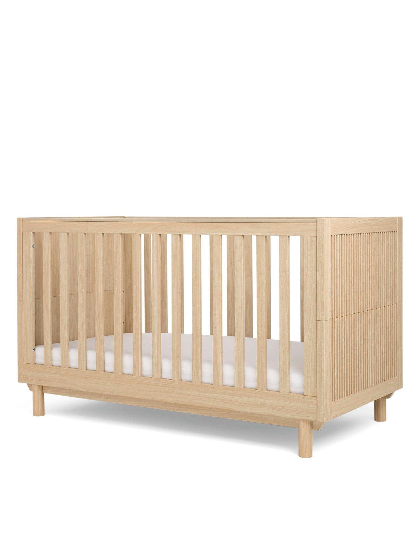 Image 4 of 7 of Mamas & Papas Oska Cot Bed