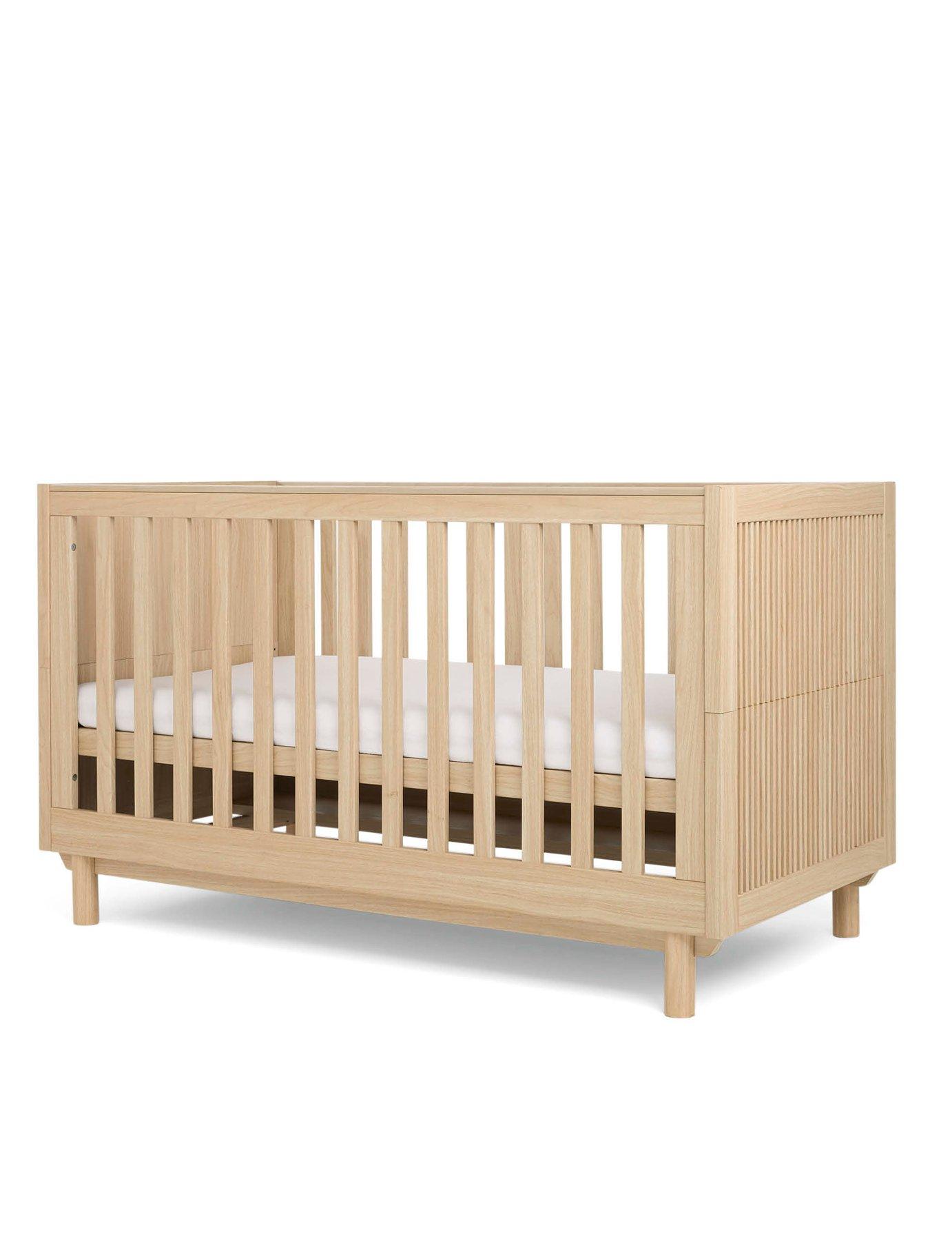 Image 5 of 7 of Mamas & Papas Oska Cot Bed