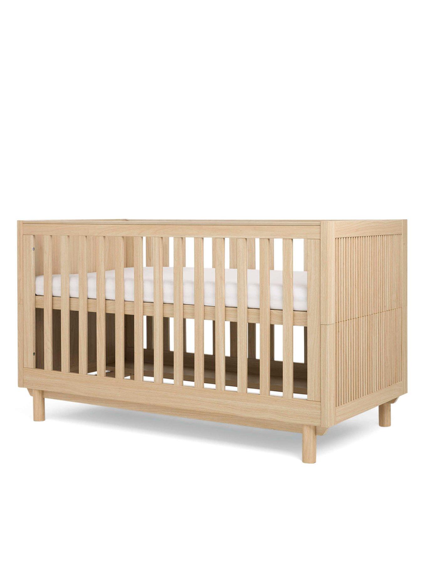 Image 6 of 7 of Mamas & Papas Oska Cot Bed