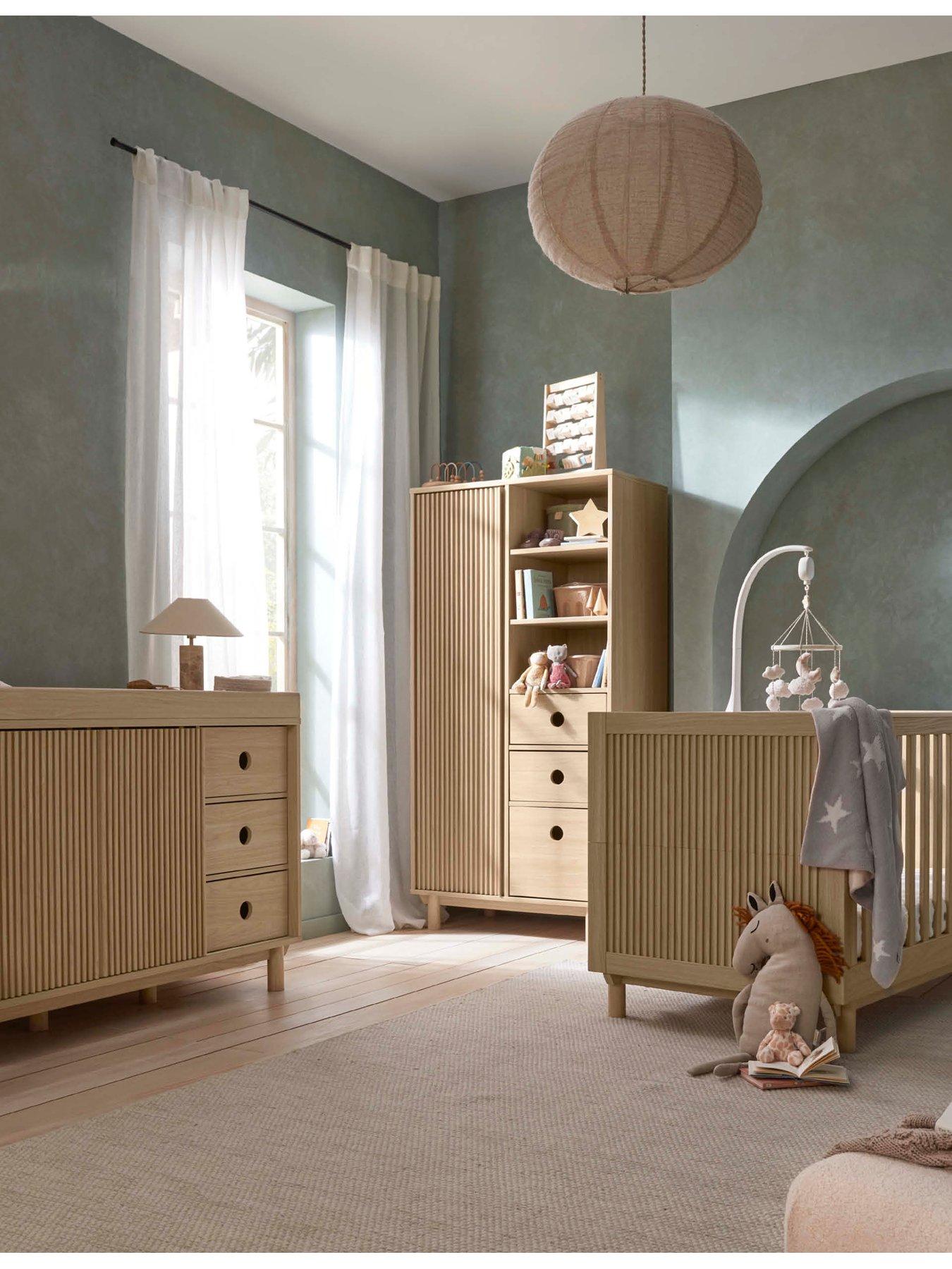 Mamas & Papas Oska Wide Range (Cotbed, Wide Dresser  &  Wardrobe) - Natural Oak