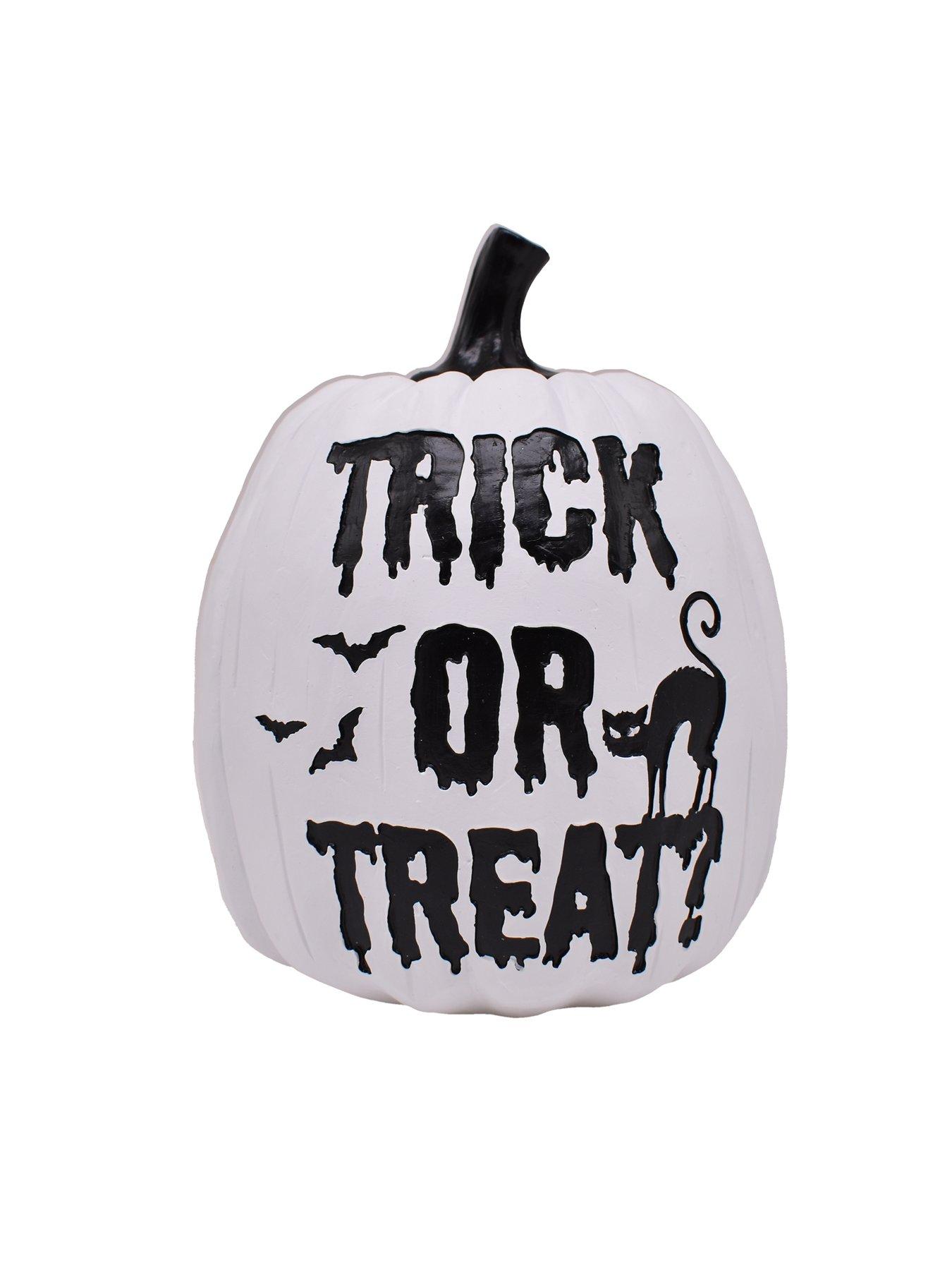 Festive 17cm Polyresin White Pumpkin With Trick Or Treat Wording Table Top Decoration