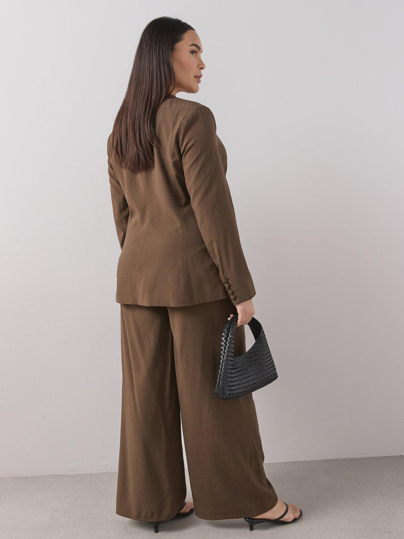 Image 6 of 6 of The Very Collection Curve Cinched Waist Collarless Linen Blazer