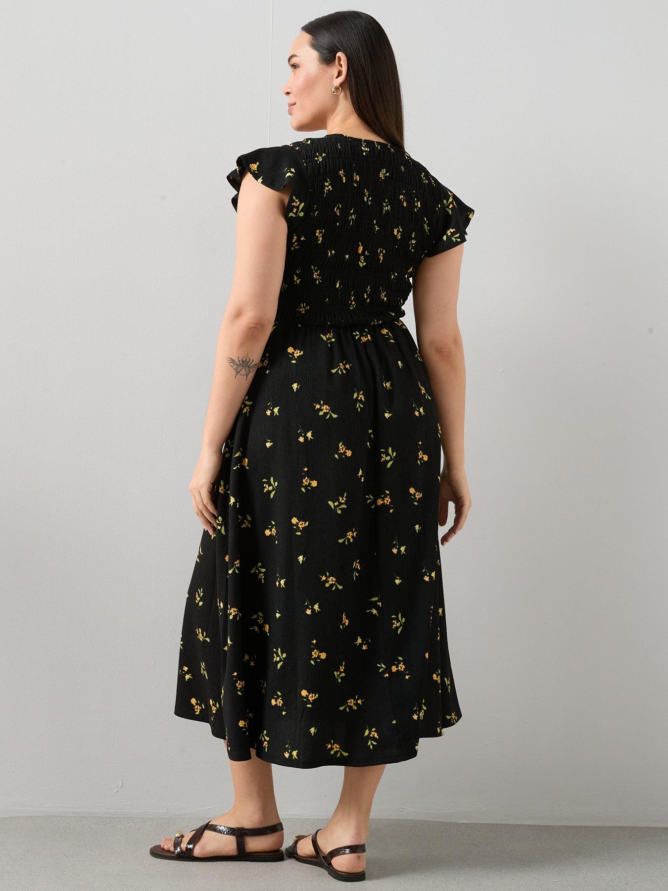 Image 2 of 6 of The Very Collection Curve Printed Stretch Midi Dress