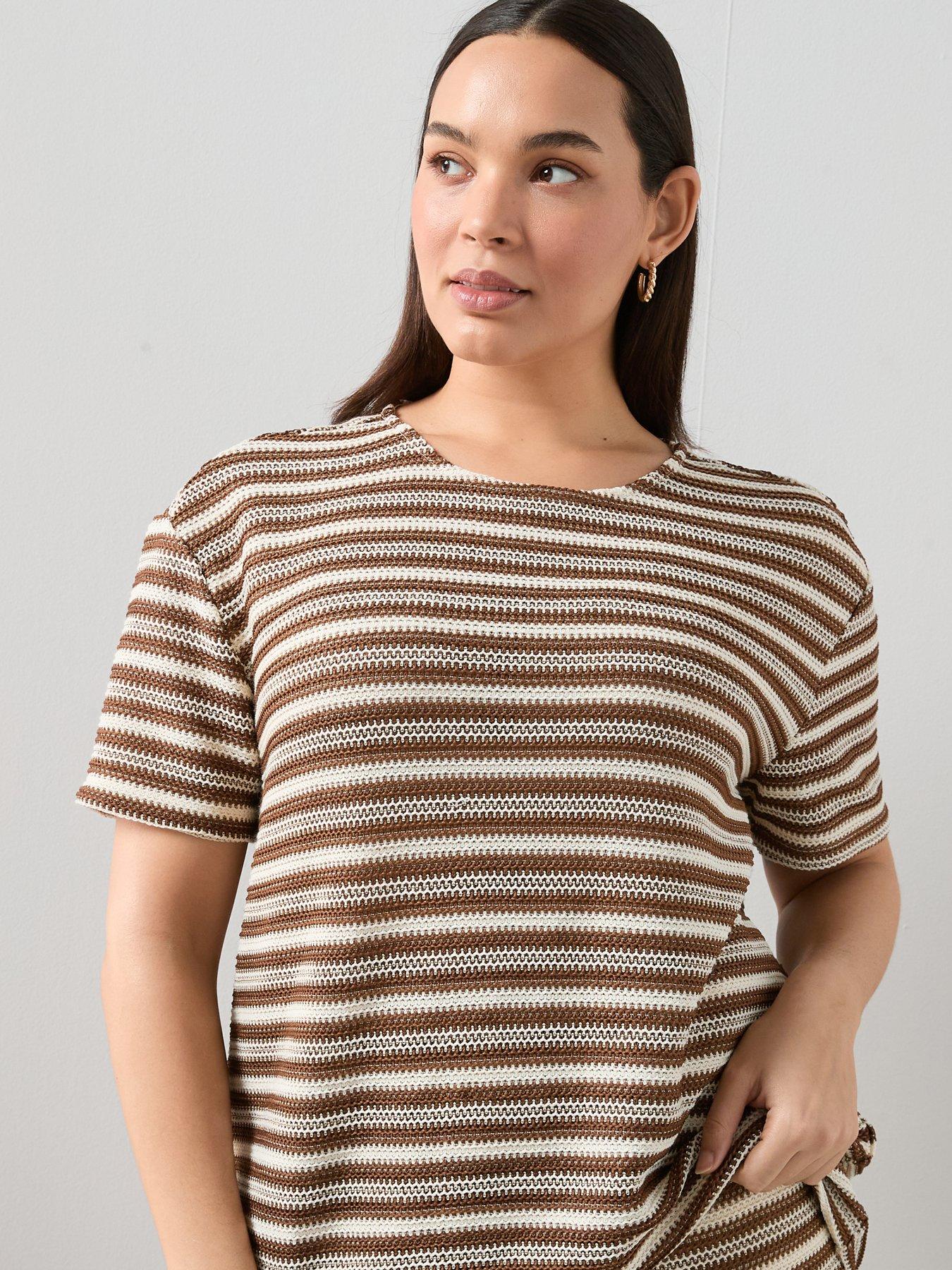 Image 6 of 6 of The Very Collection Curve Stripe Crochet T-shirt Co-ord