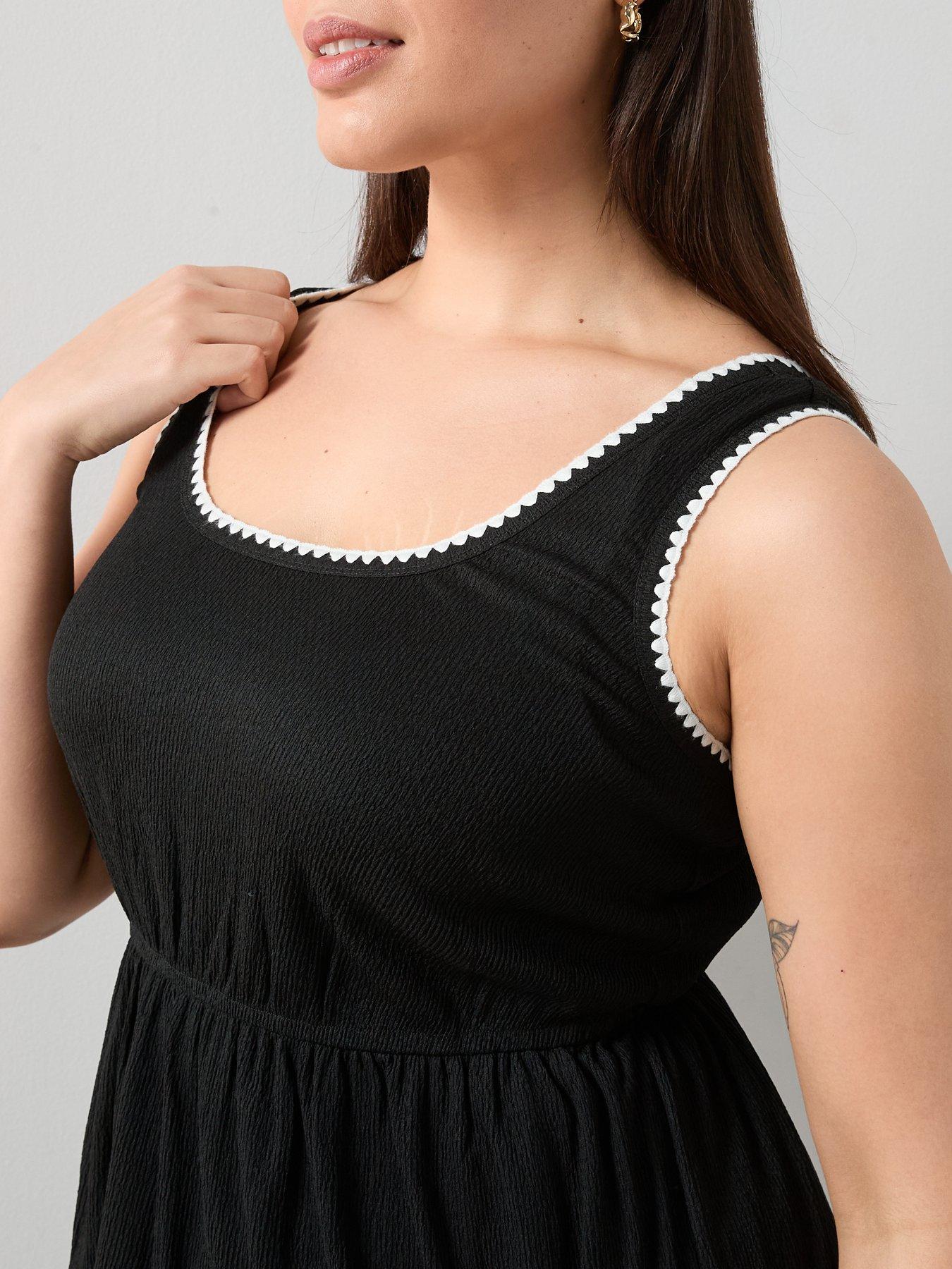 Image 5 of 6 of The Very Collection Curve Crinkle Stretch Tiered Mini Dress