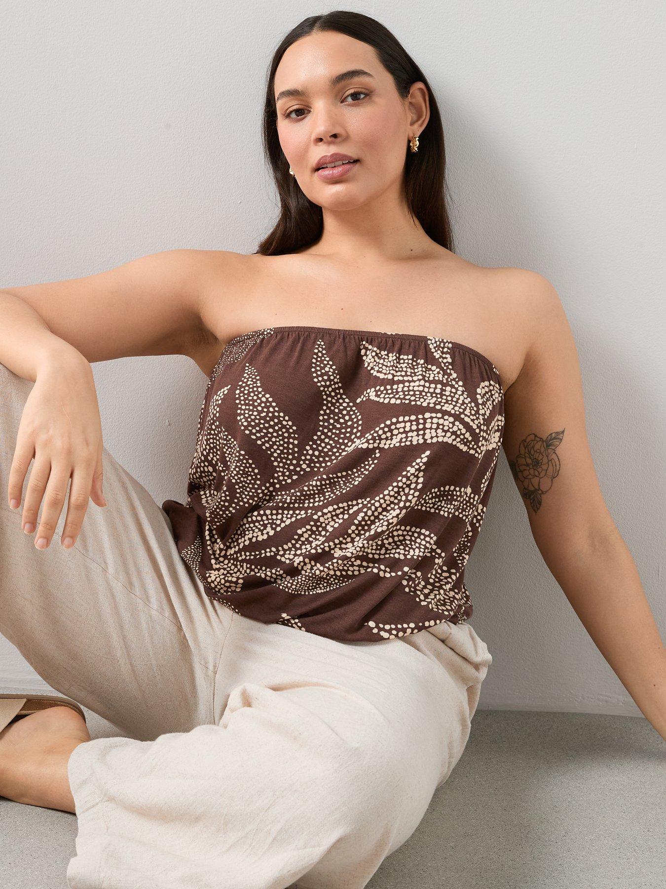 Image 4 of 6 of The Very Collection Curve Printed Bandeau Top