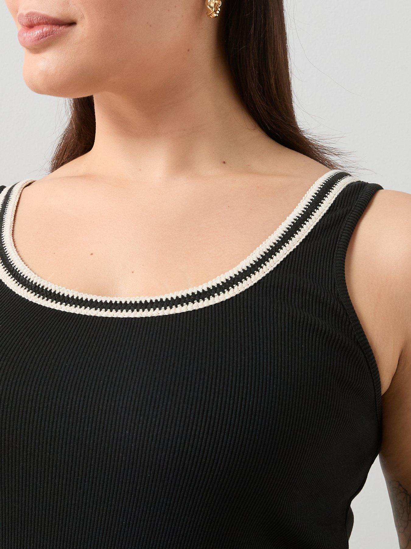 Image 5 of 6 of The Very Collection Curve Stitch Detail Rib Vest
