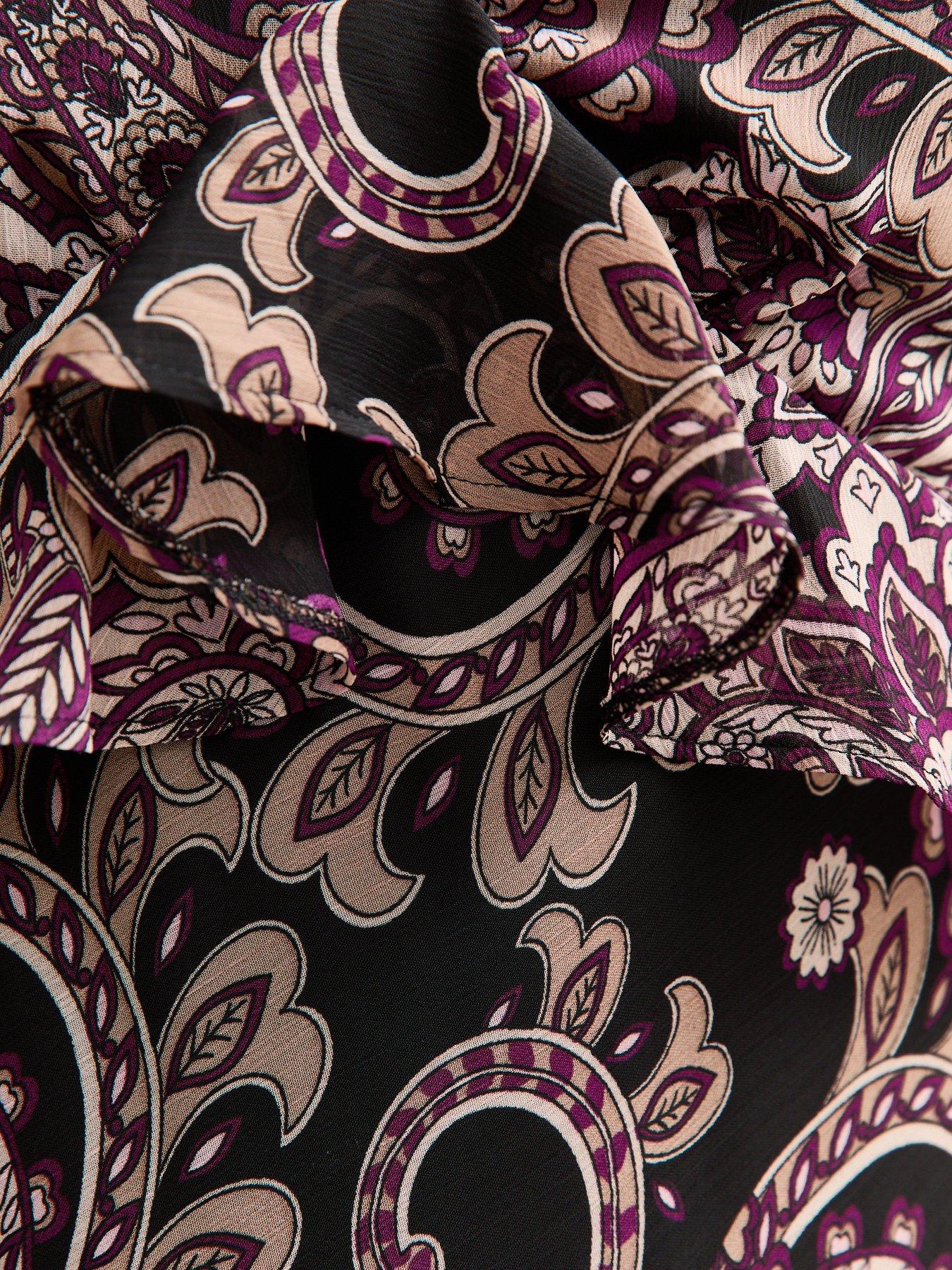 Image 5 of 5 of New Look Black Paisley Print Chiffon Midi Dress