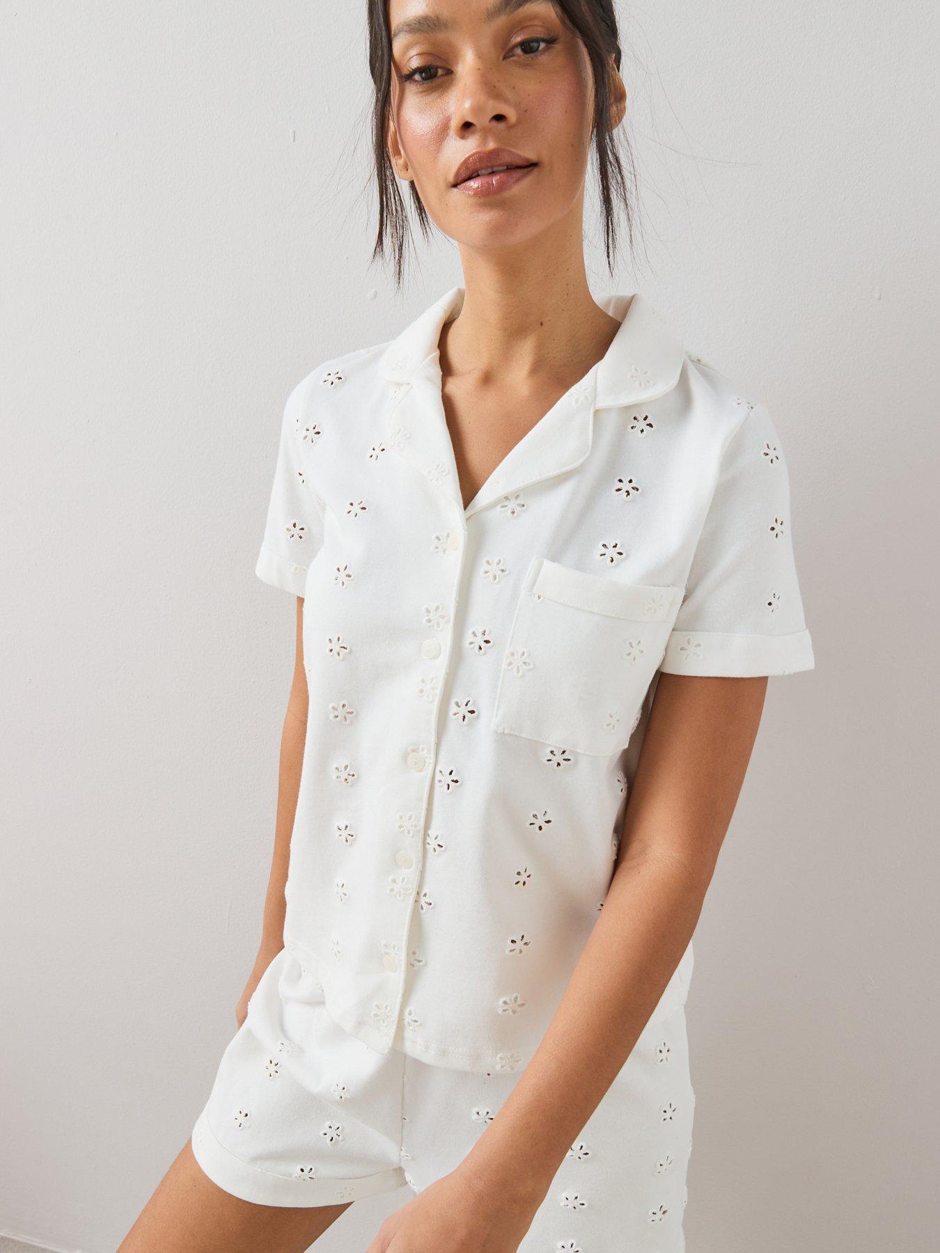 Image 4 of 6 of The Very Collection Short Sleeve Cut Out Broidere Short Pyjama Set - White