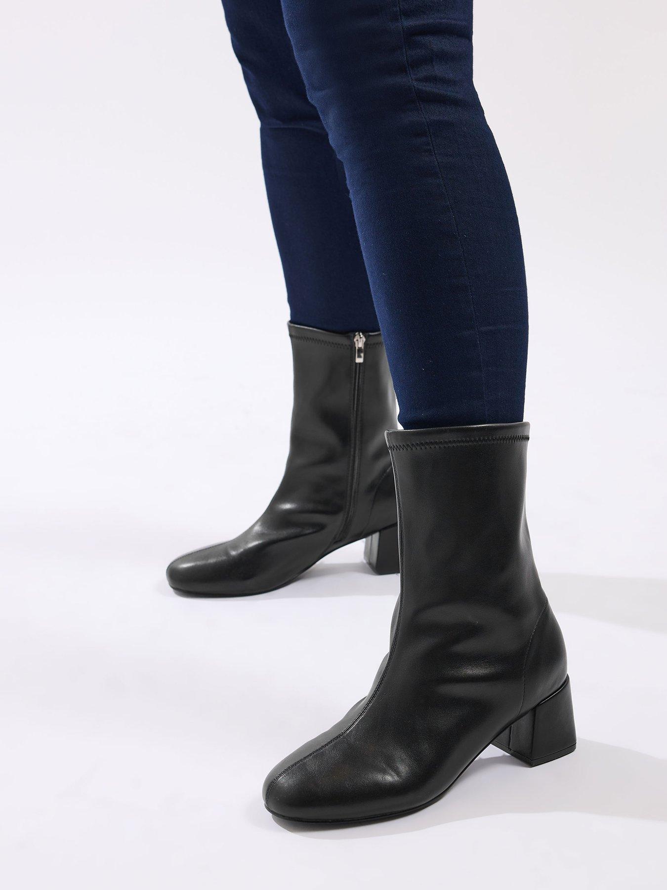 Image 4 of 4 of Yours Extra Wide Fit Block Heel Stretch Boot - Black
