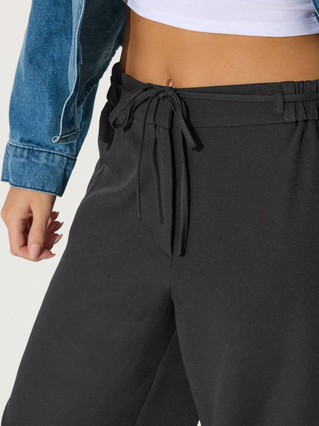 Image 4 of 4 of PixieGirl Petite Pintuck Slouch Trouser - Black