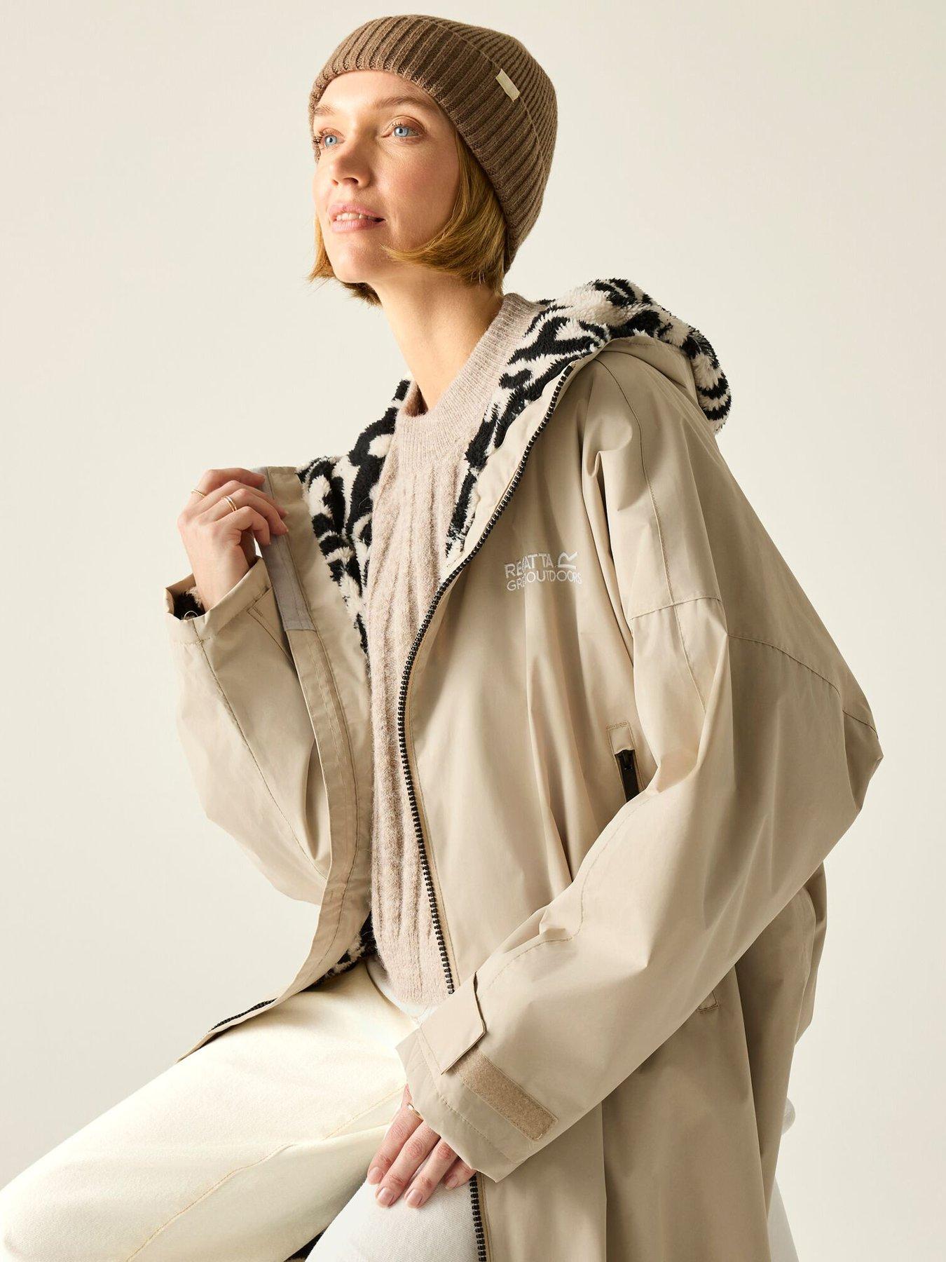 Image 4 of 7 of Regatta Adults Unisex Waterproof Robe - Brown