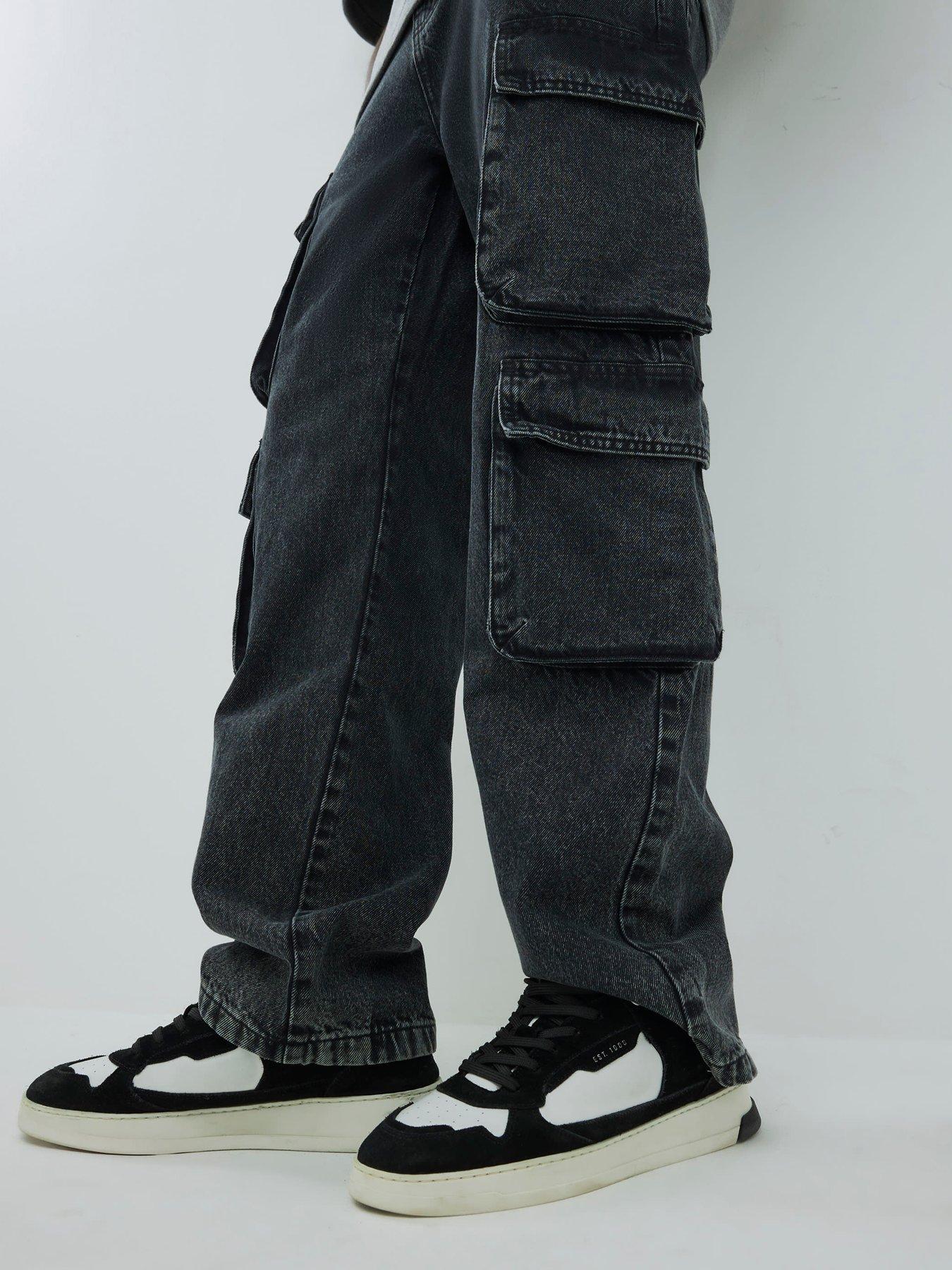 Image 4 of 4 of River Island Ulysses Loose Cargo Jeans - Black