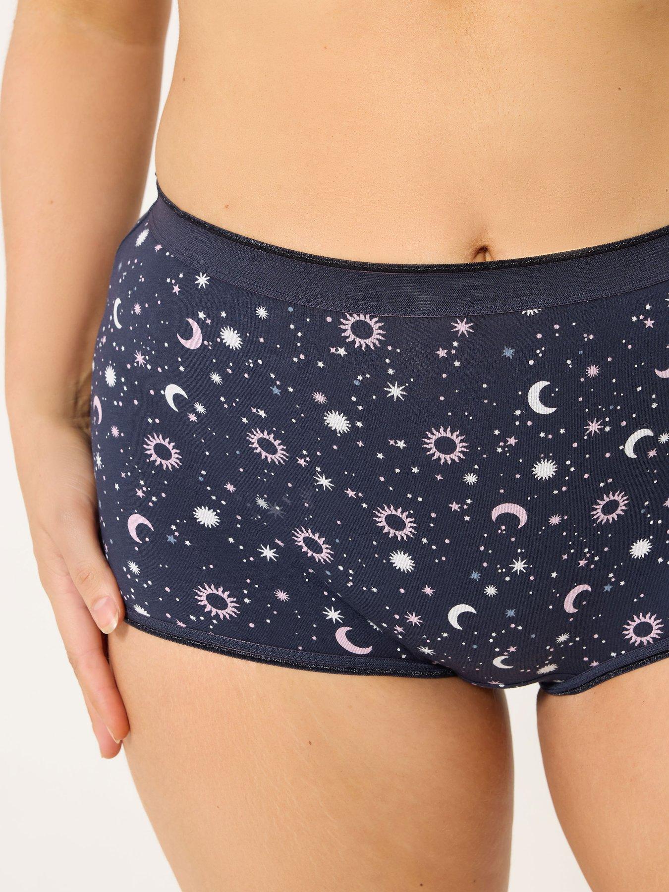Image 4 of 4 of Yours Curve 5 Pack Navy Moon And Star Shorts - Blue