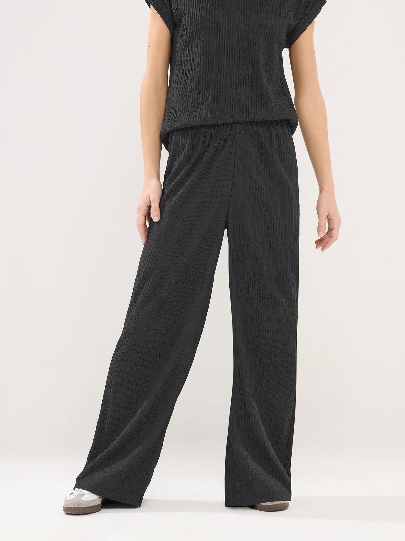 PixieGirl Petite Textured Wide Leg Trouser - Black