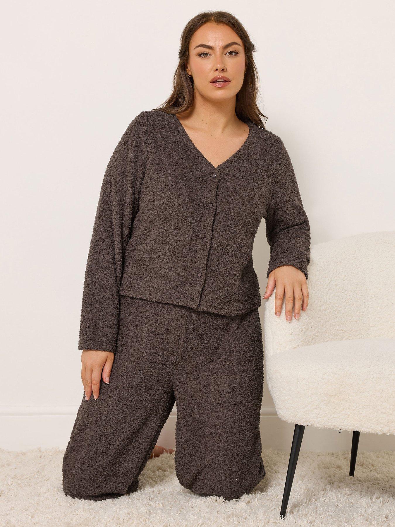 Image 4 of 4 of Yours Curve Chenille Cardigan - Brown