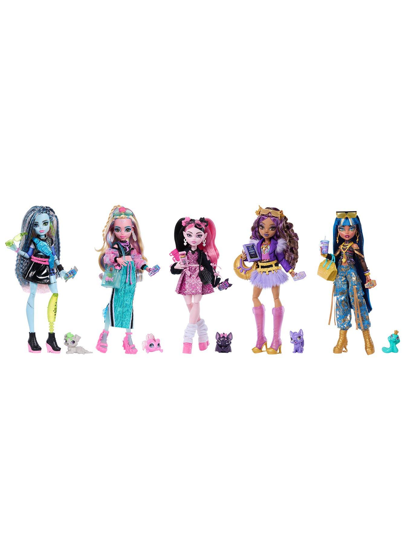 Monster High Skulltimate Secrets Gore-geous Oasis Playset