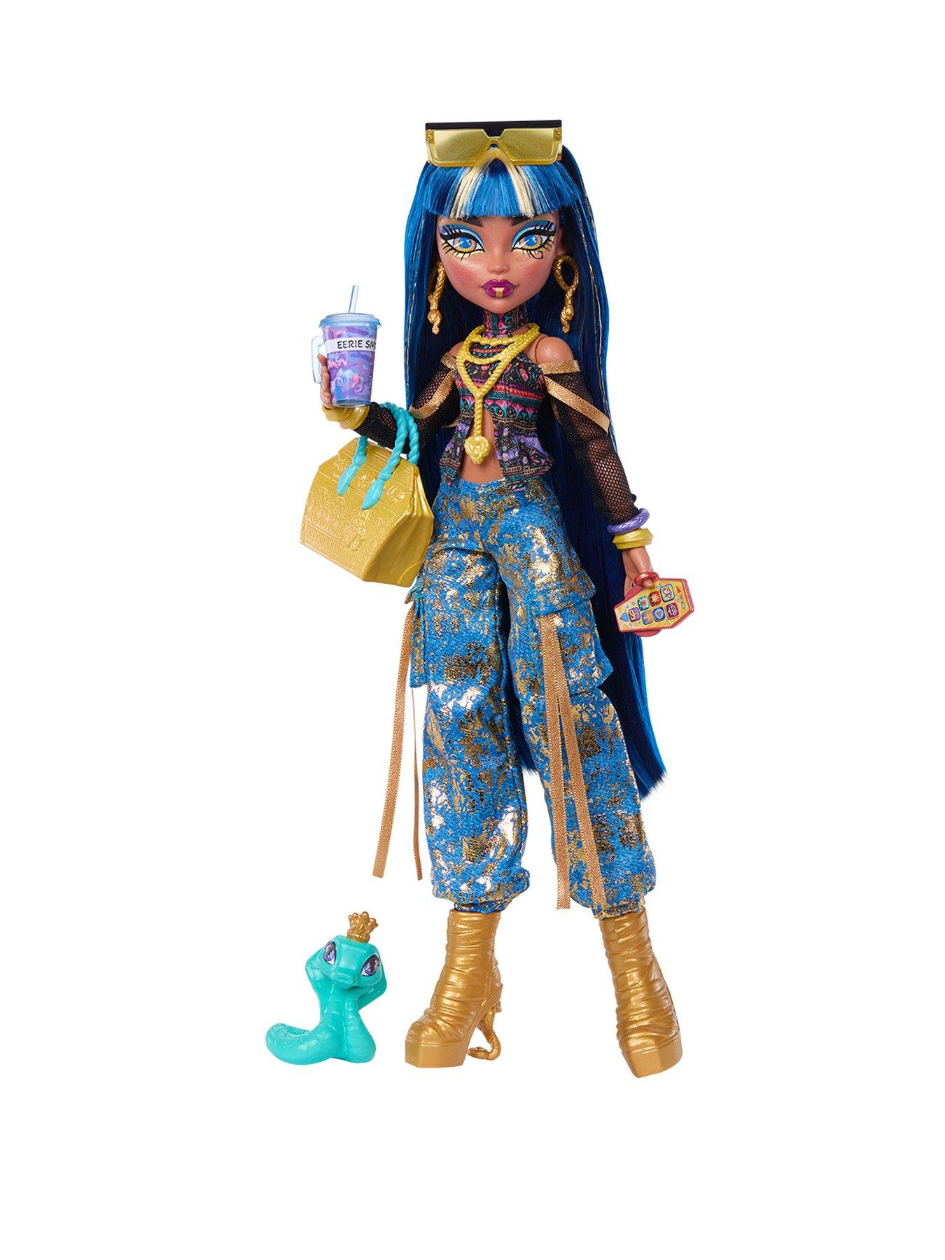 Monster High Cleo De Nile Fashion Doll in Cargo Pants