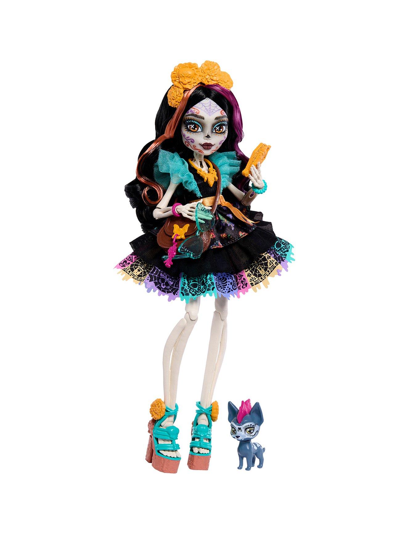 Monster High Skelita Calaveras Fashion Doll in Ruffled Dress with Pet Candelita and 7 Accessories