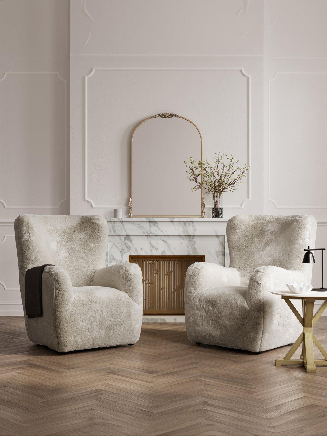 LPD Furniture Bear Wolf Chair