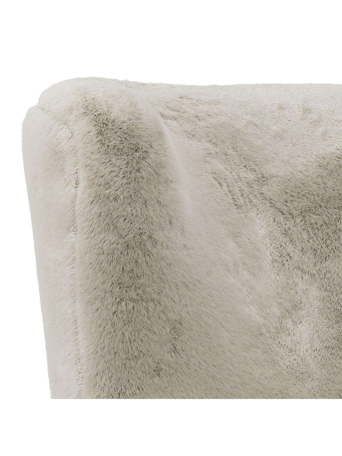 Image 6 of 6 of OTI Bear Wolf Chair